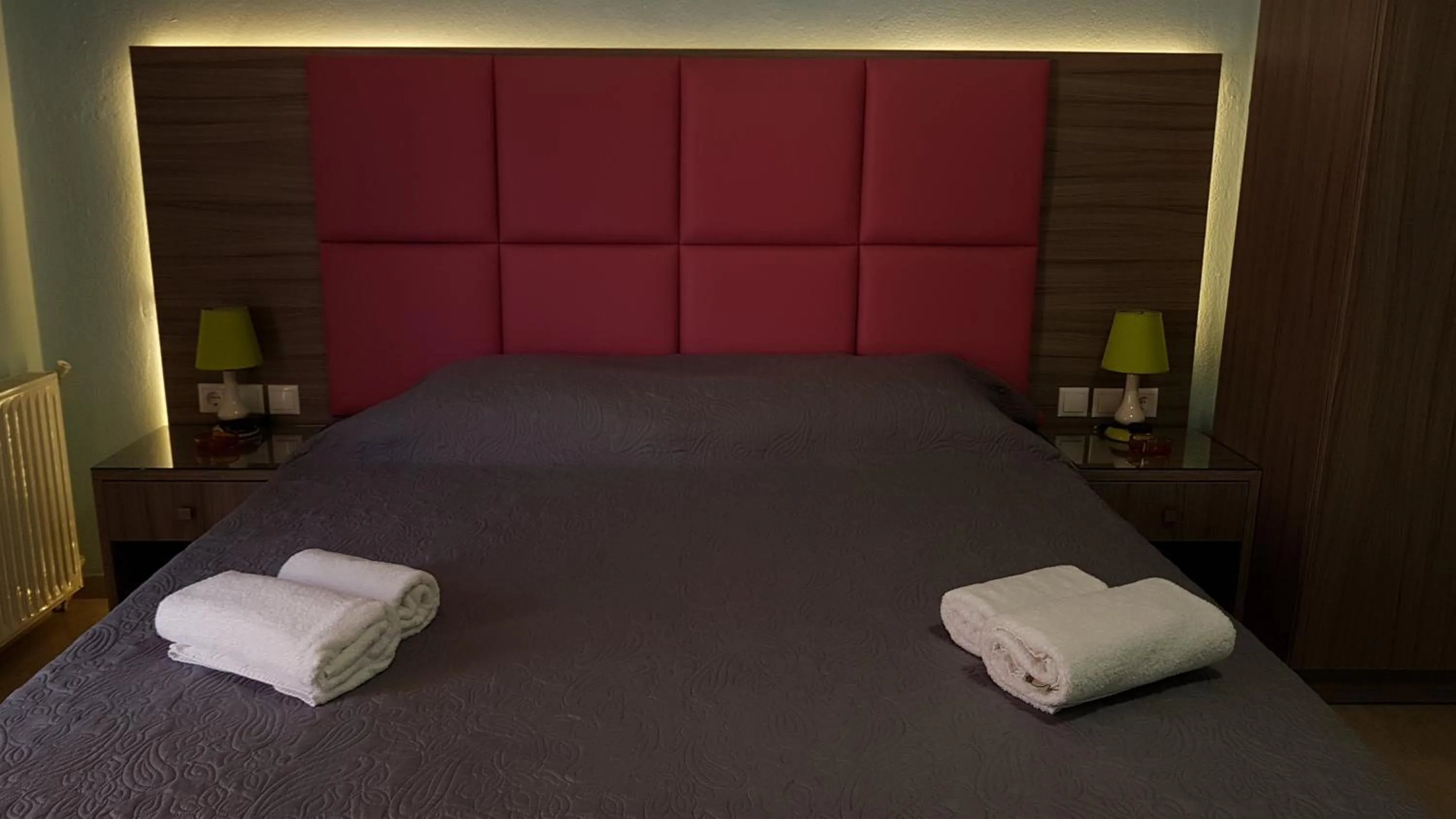 Bed in Hotel White Rose Beach