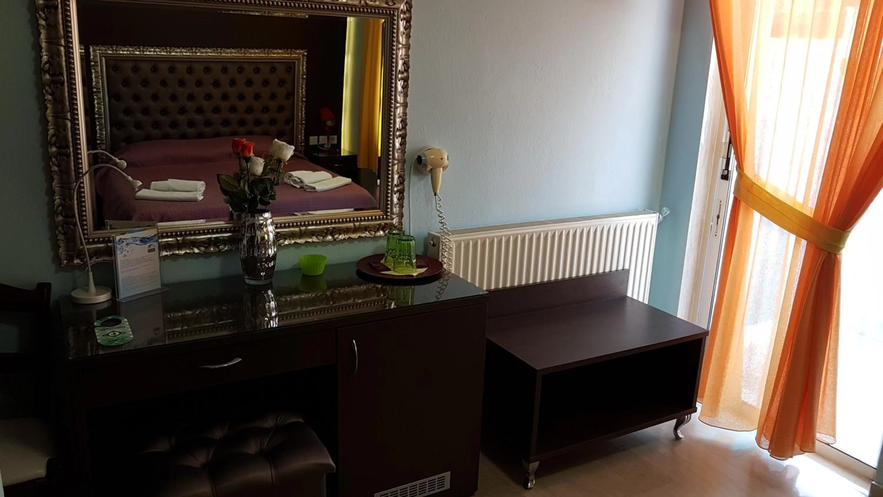 Bed in Hotel White Rose Beach