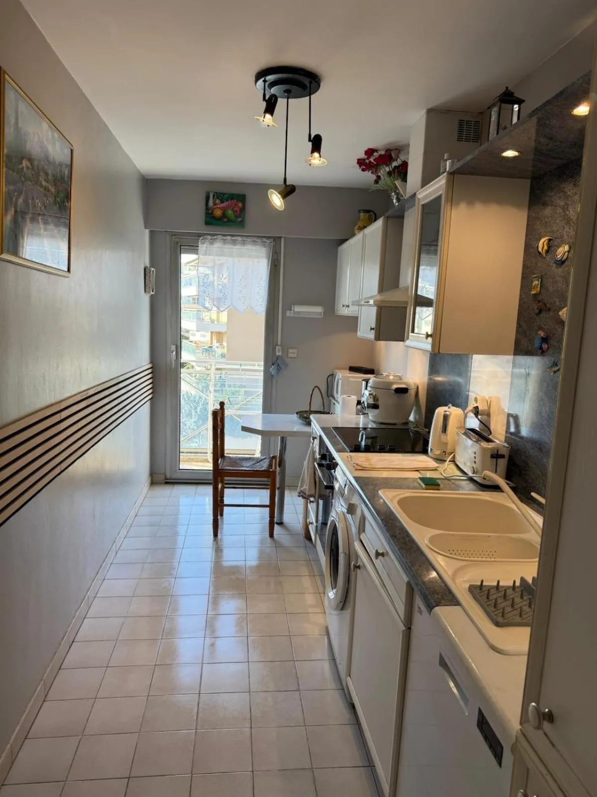 Kitchen or kitchenette in Villa Rimbaud