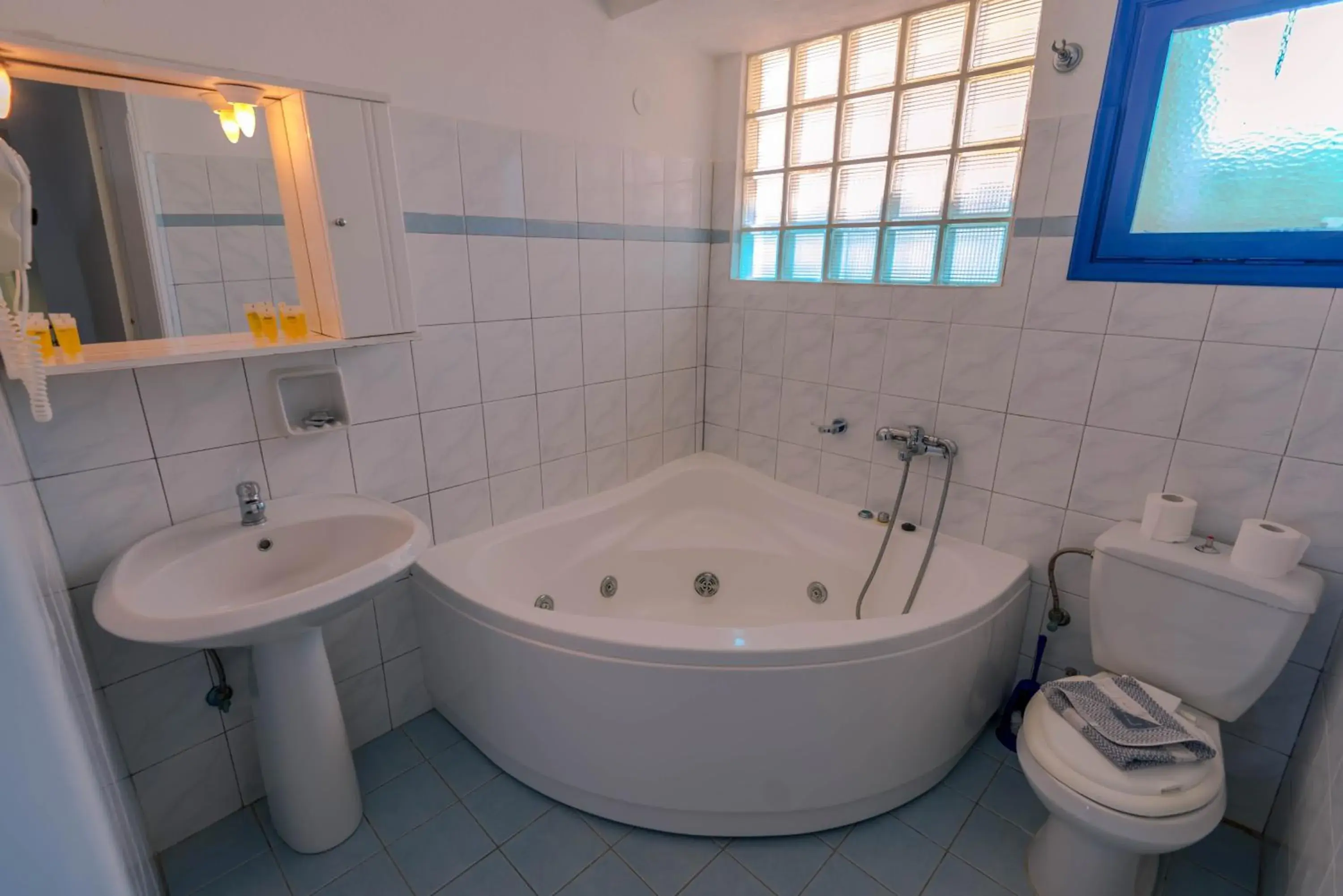 Hot Tub in Caldera View Resort - Adults Only Hot Tub in Caldera View Resort - Adults Only