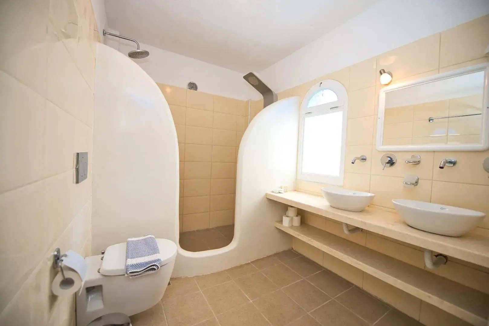 Shower in Caldera View Resort - Adults Only Shower in Caldera View Resort - Adults Only
