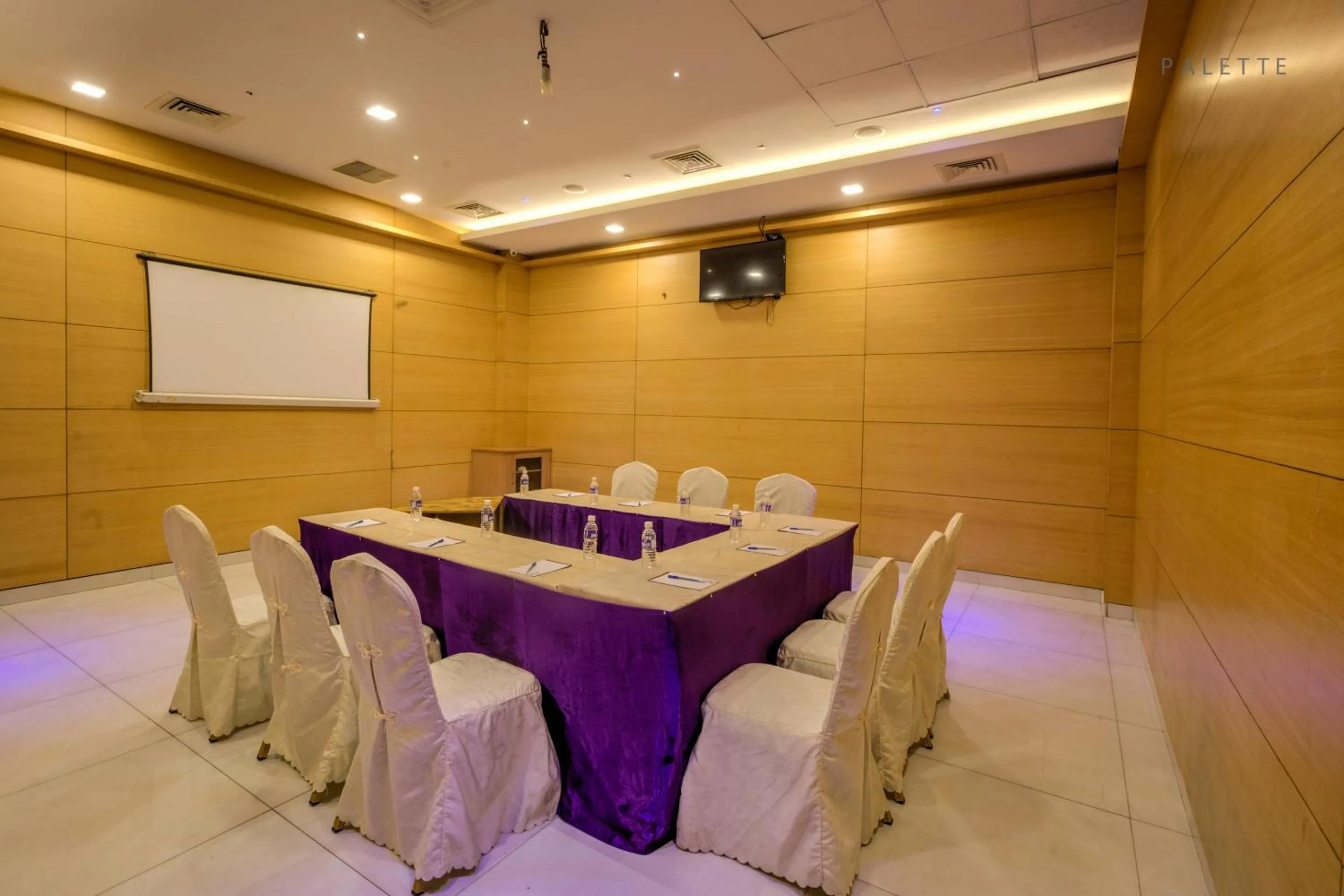 Meeting/conference room in Hotel Pioneer Grand Palace