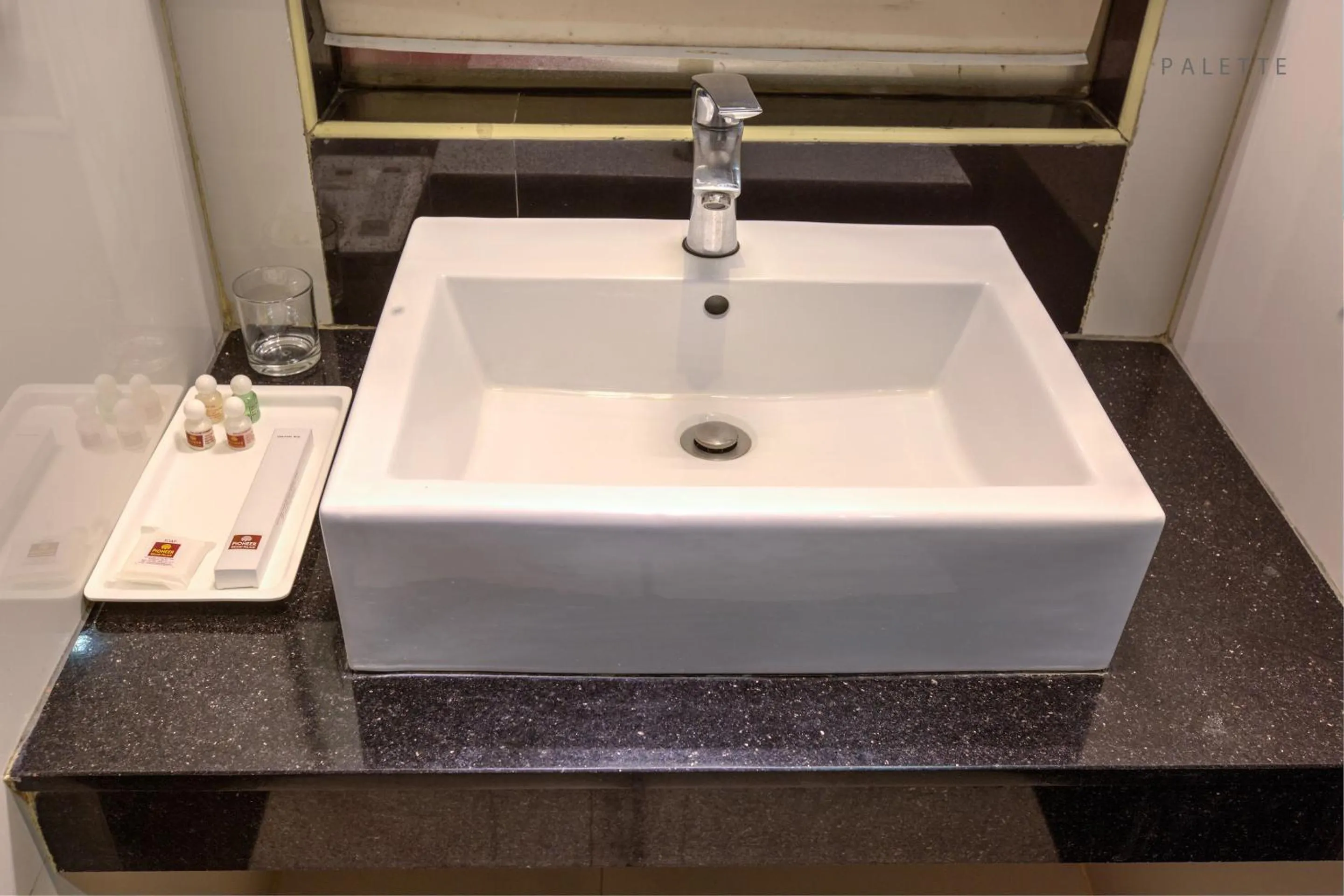 Bathroom in Hotel Pioneer Grand Palace