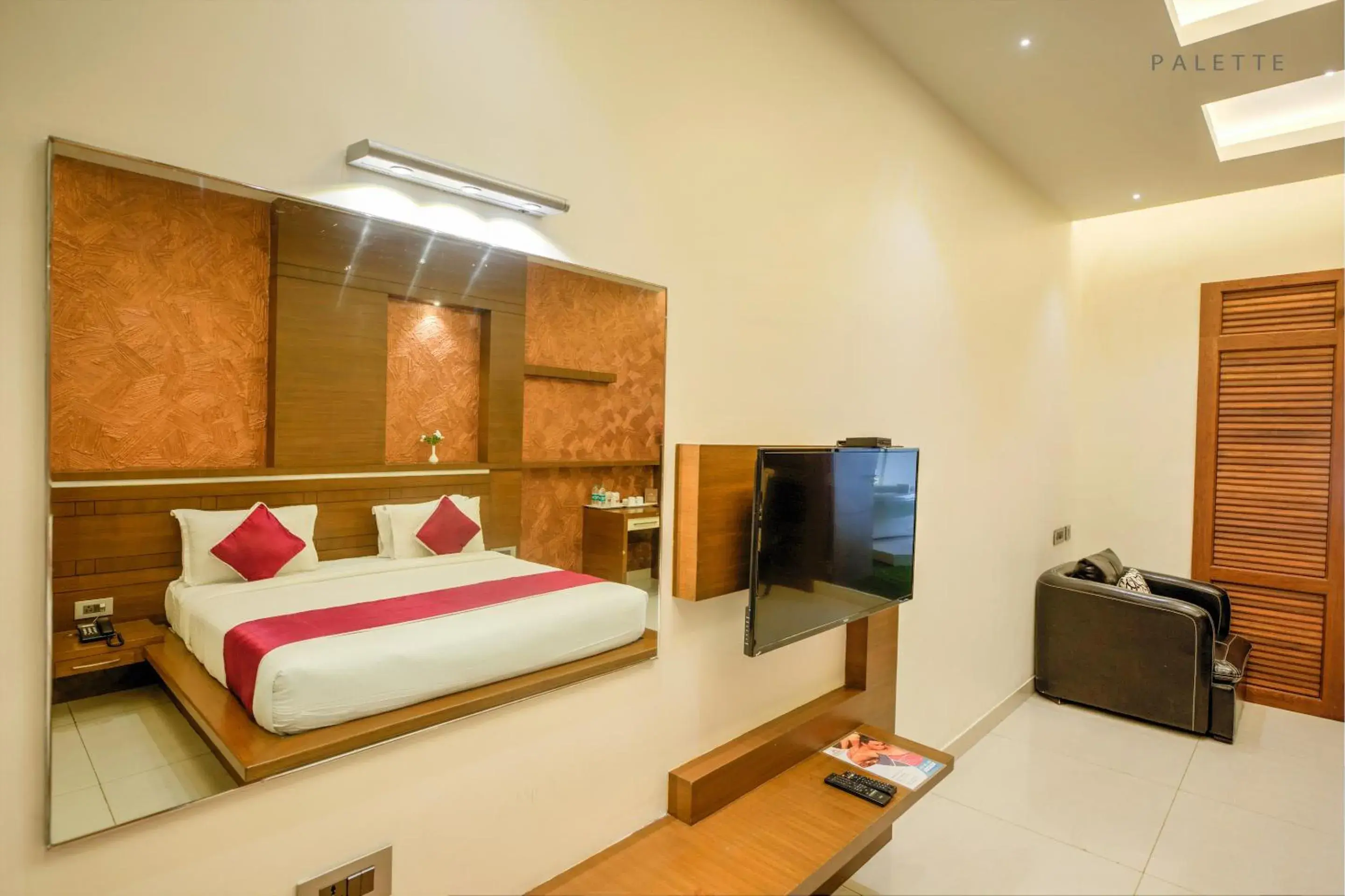 Bedroom, Bed in Hotel Pioneer Grand Palace Bedroom, Bed in Hotel Pioneer Grand Palace