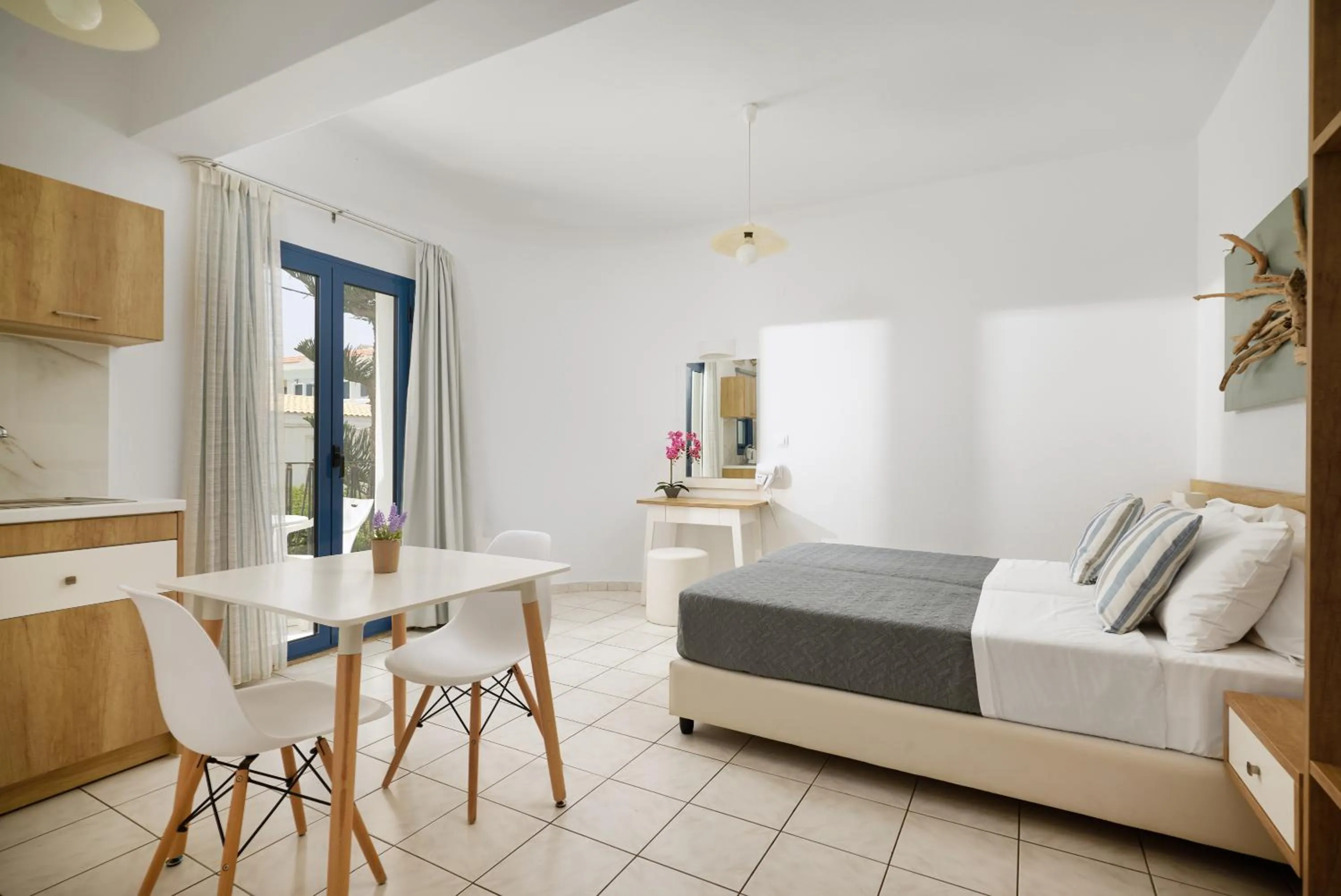 Artemis Apartments