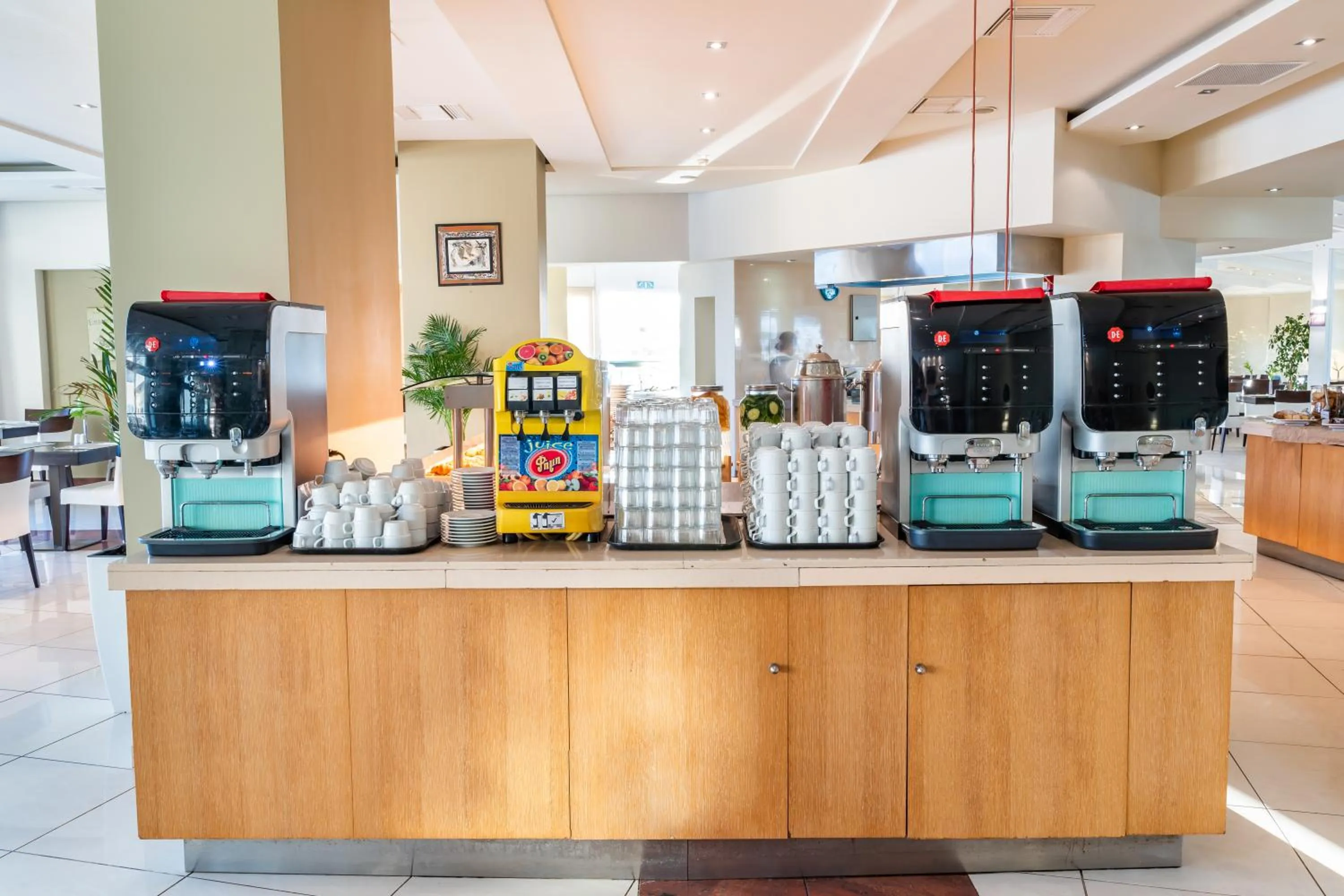 Coffee/tea facilities in Konstantinos Palace