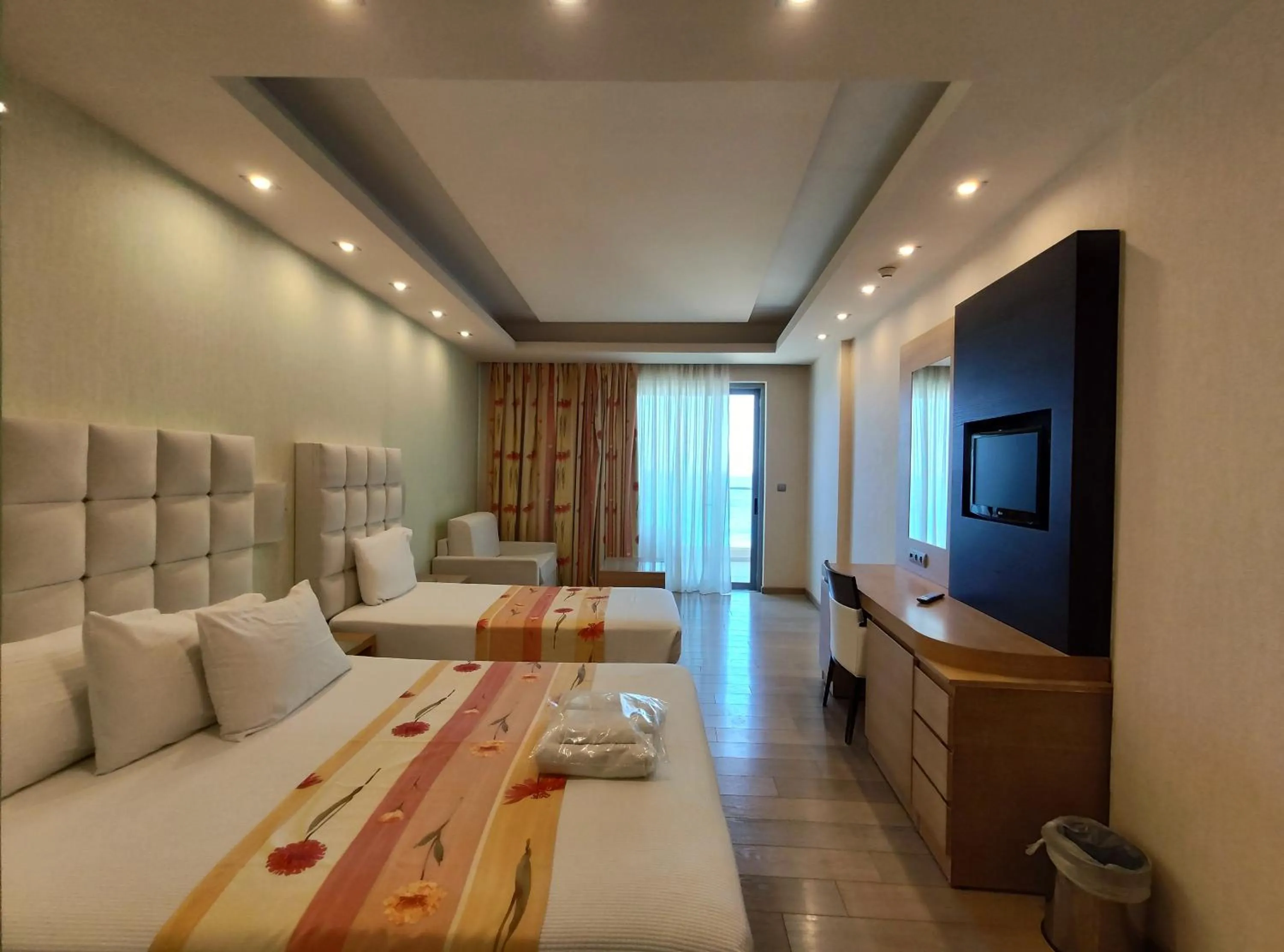 Bed in Konstantinos Palace