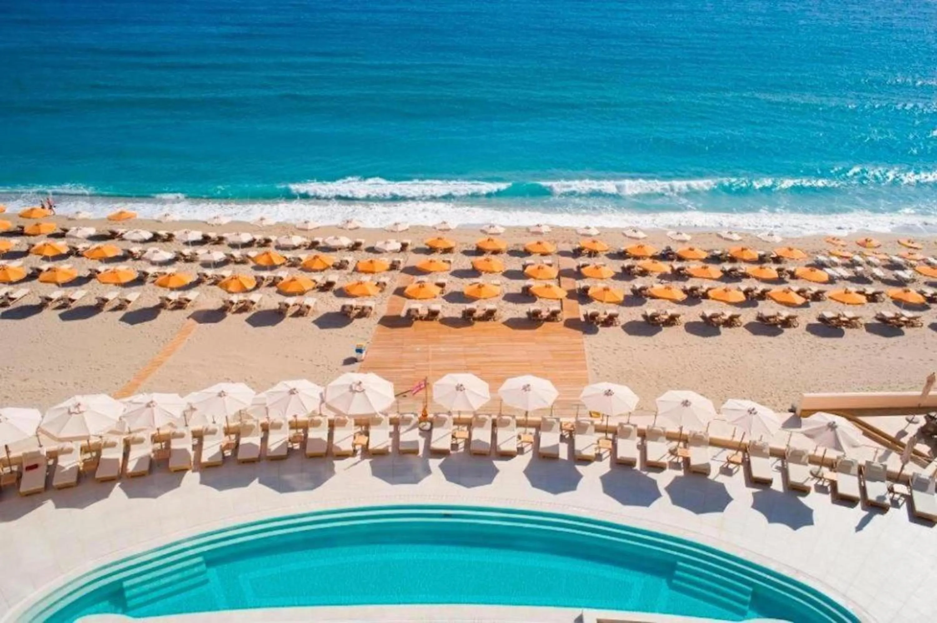 Beach in Konstantinos Palace