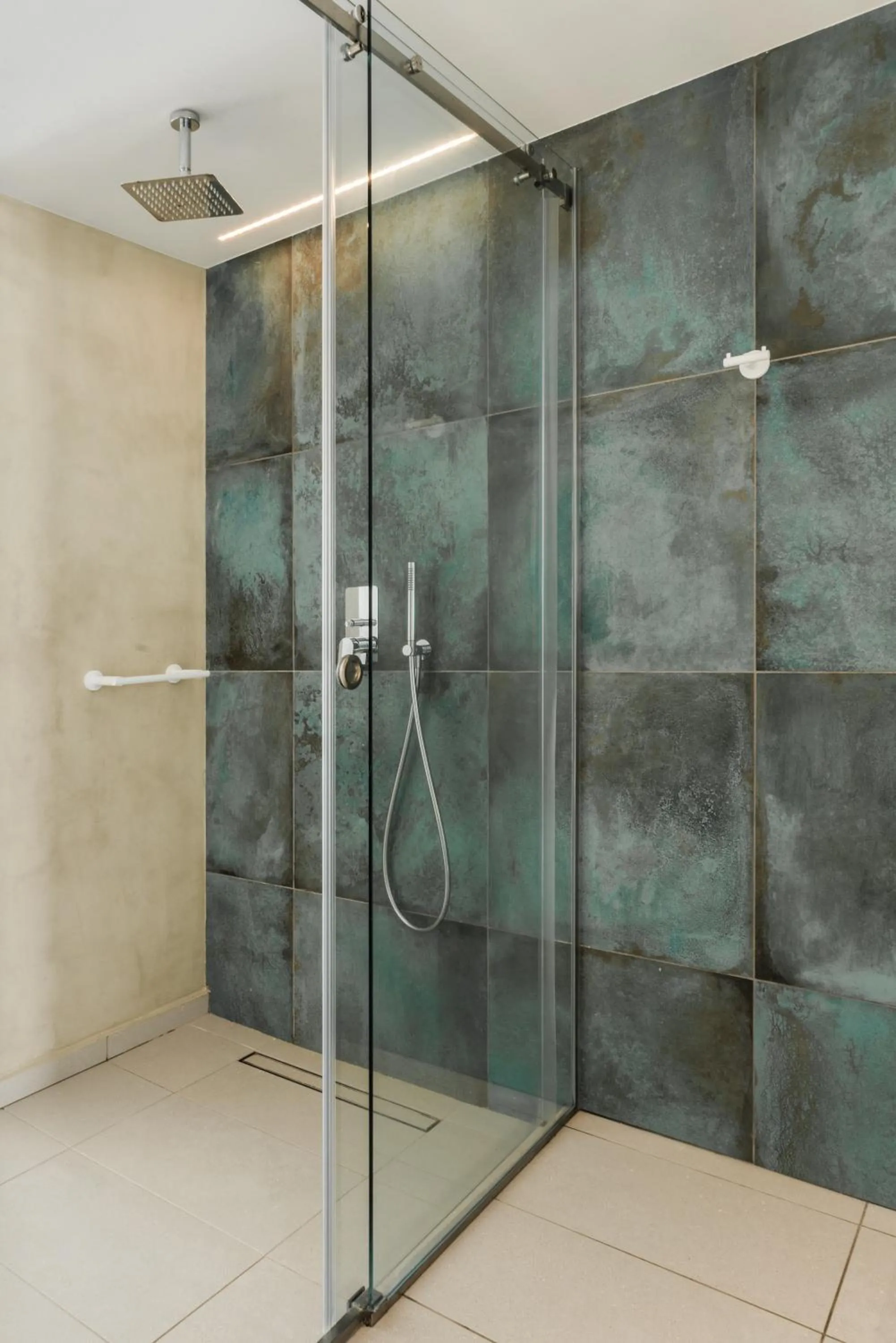 Shower in Manoula's Beach Mykonos Resort