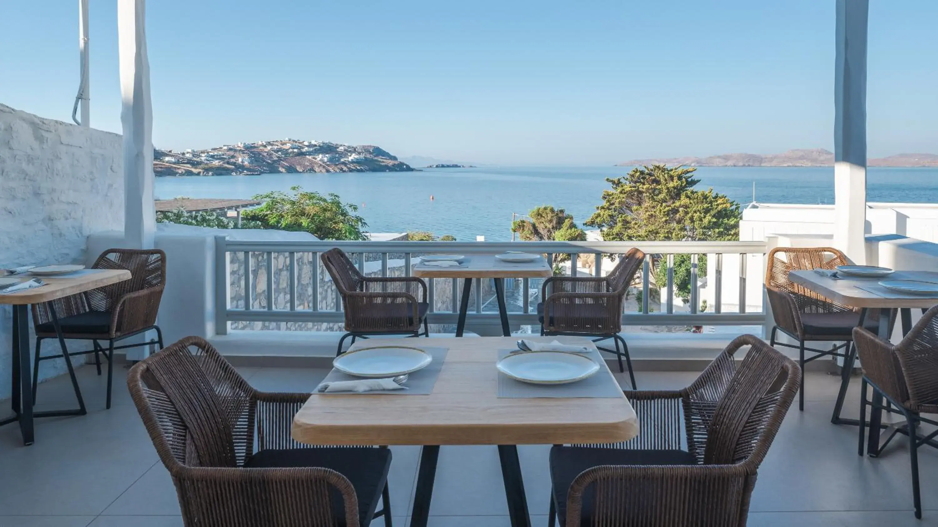 Restaurant/places to eat in Manoula's Beach Mykonos Resort Restaurant/places to eat in Manoula's Beach Mykonos Resort