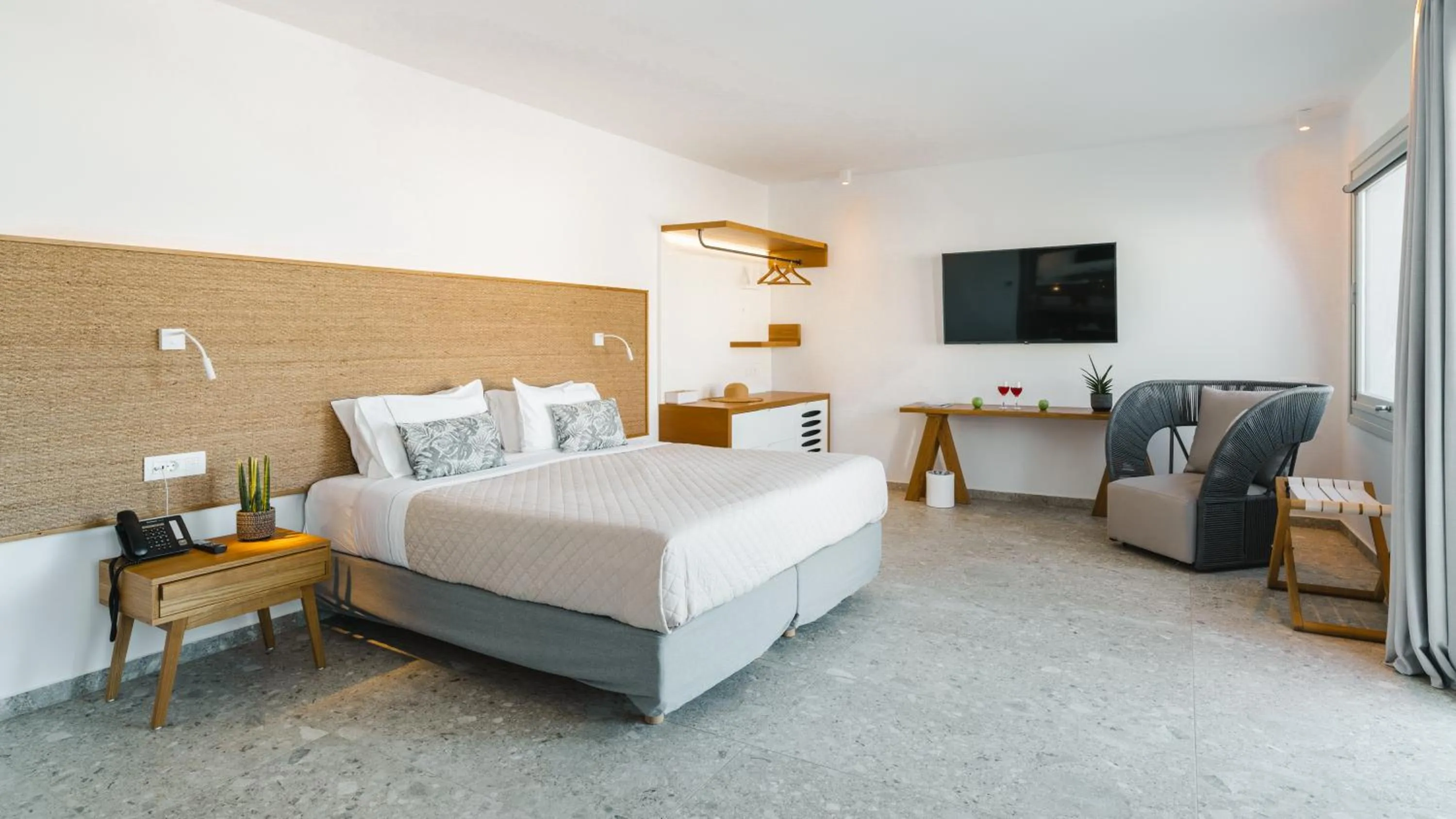 Bed in Manoula's Beach Mykonos Resort