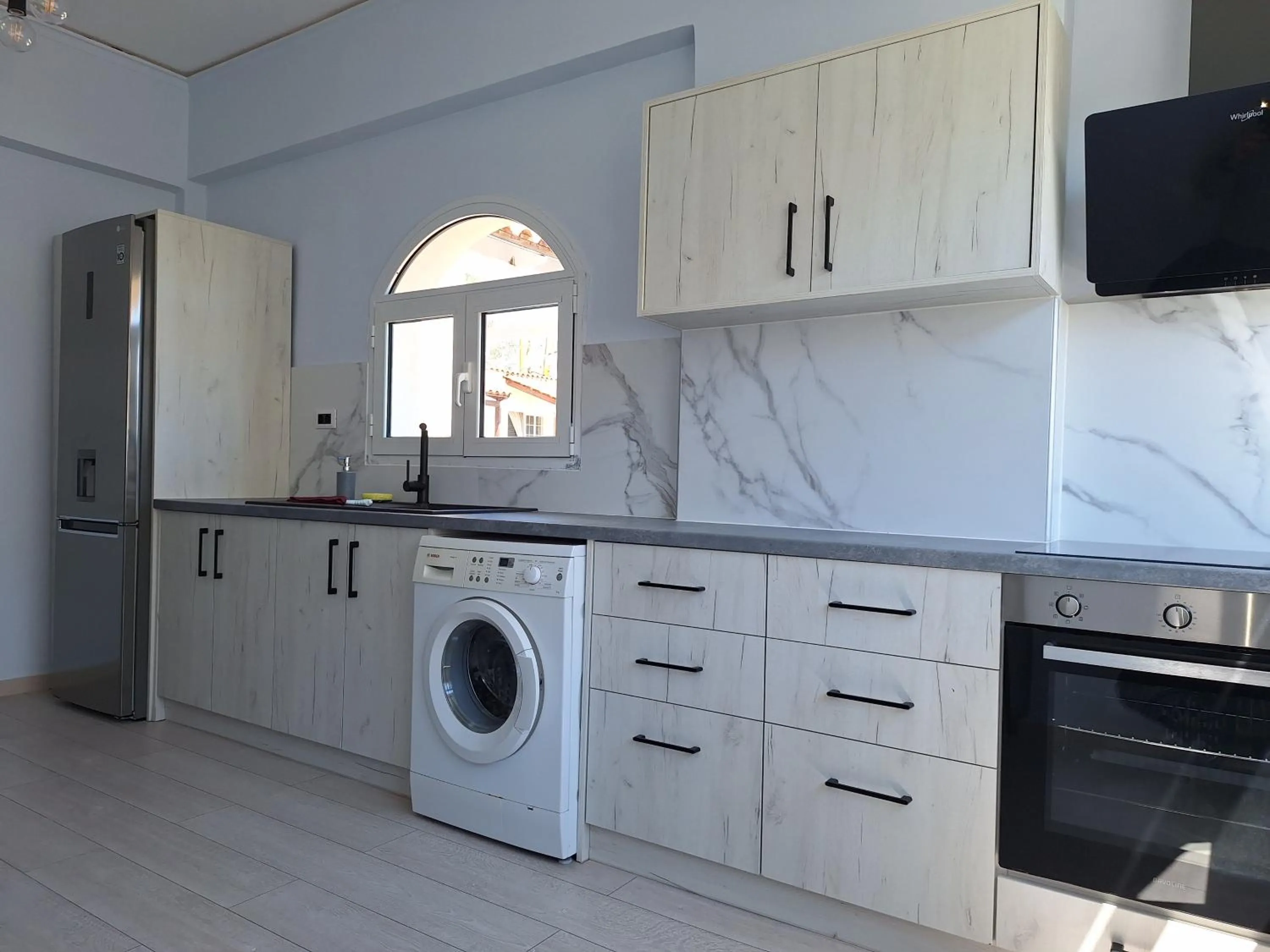 Kitchen or kitchenette in Perla Beach