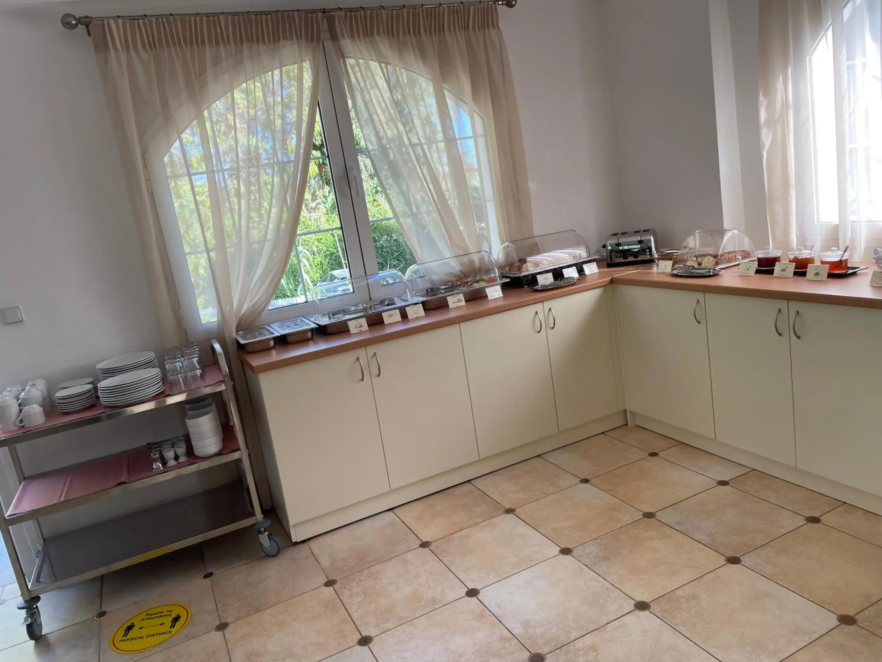 Restaurant/places to eat in Perla Beach Restaurant/places to eat in Perla Beach