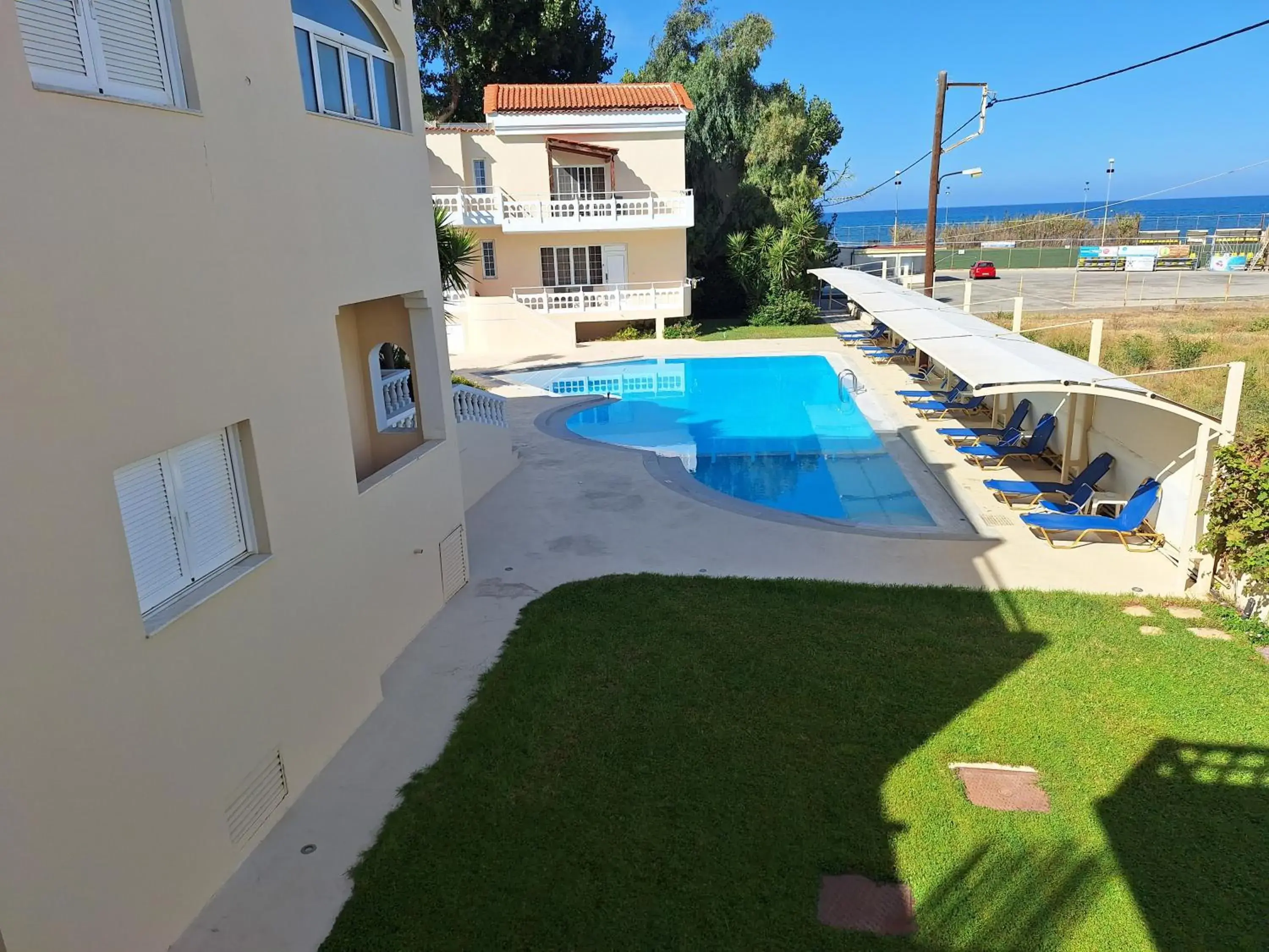 Pool view in Perla Beach Pool view in Perla Beach