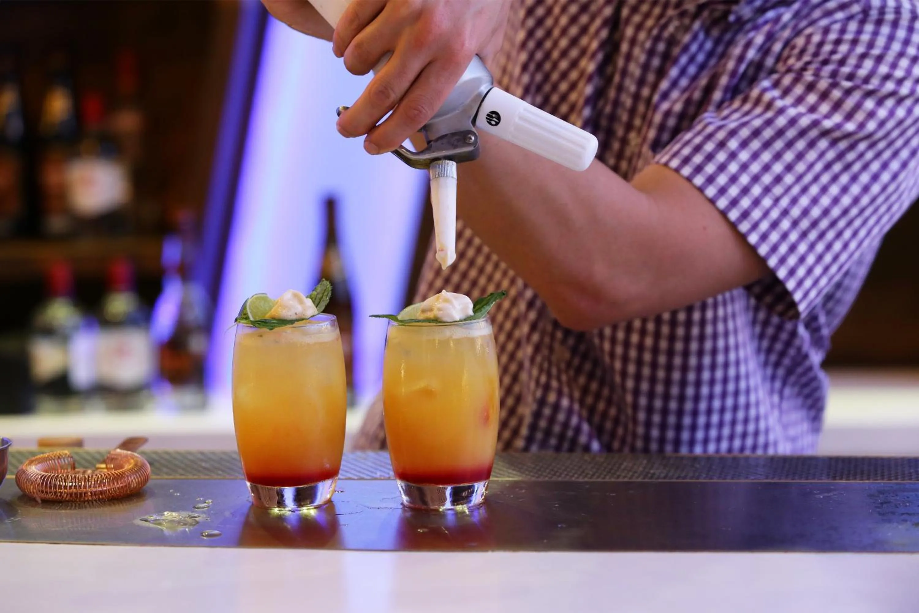 Lounge or bar in Elite City Resort