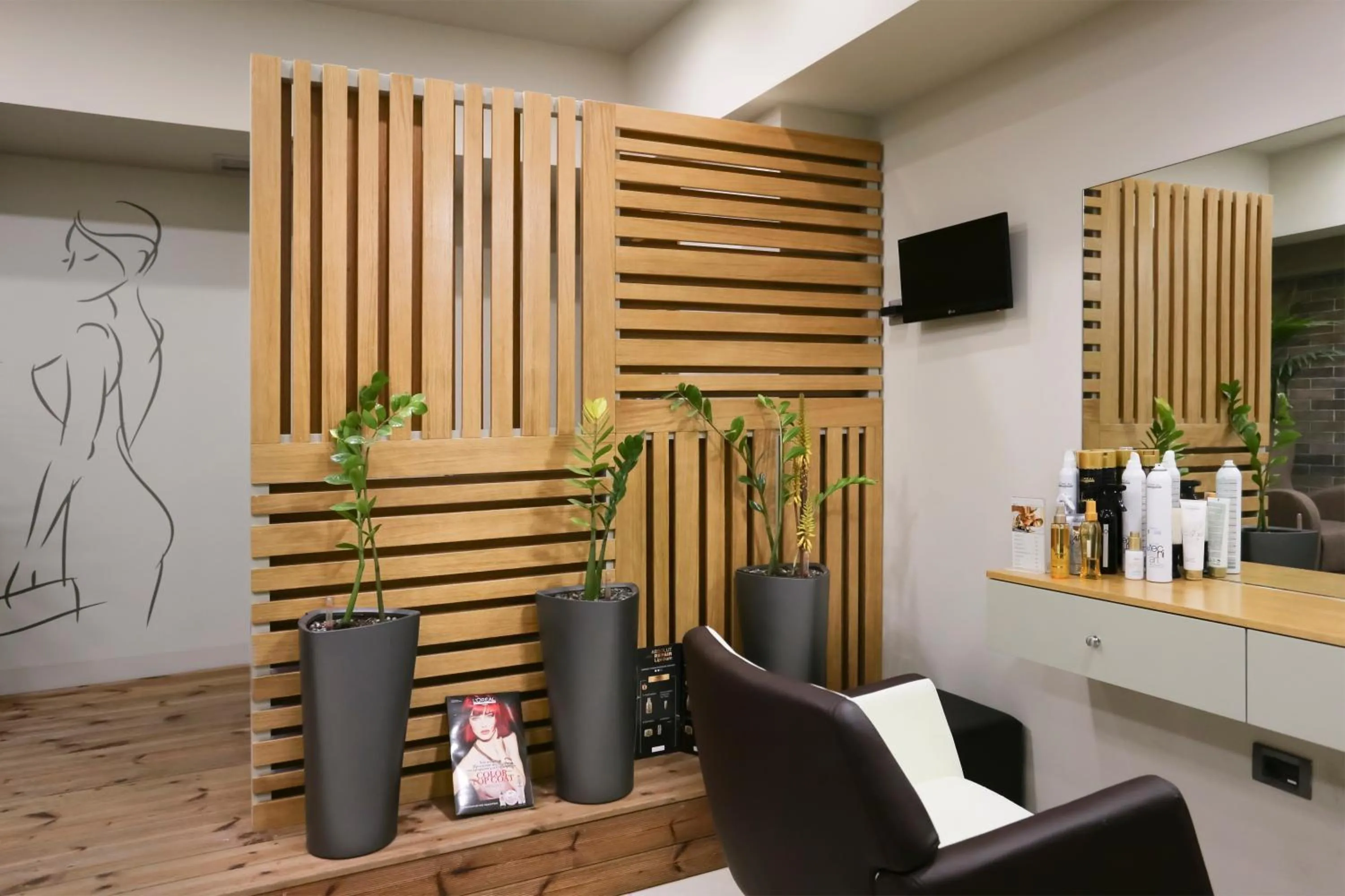 On-site shops in Elite City Resort