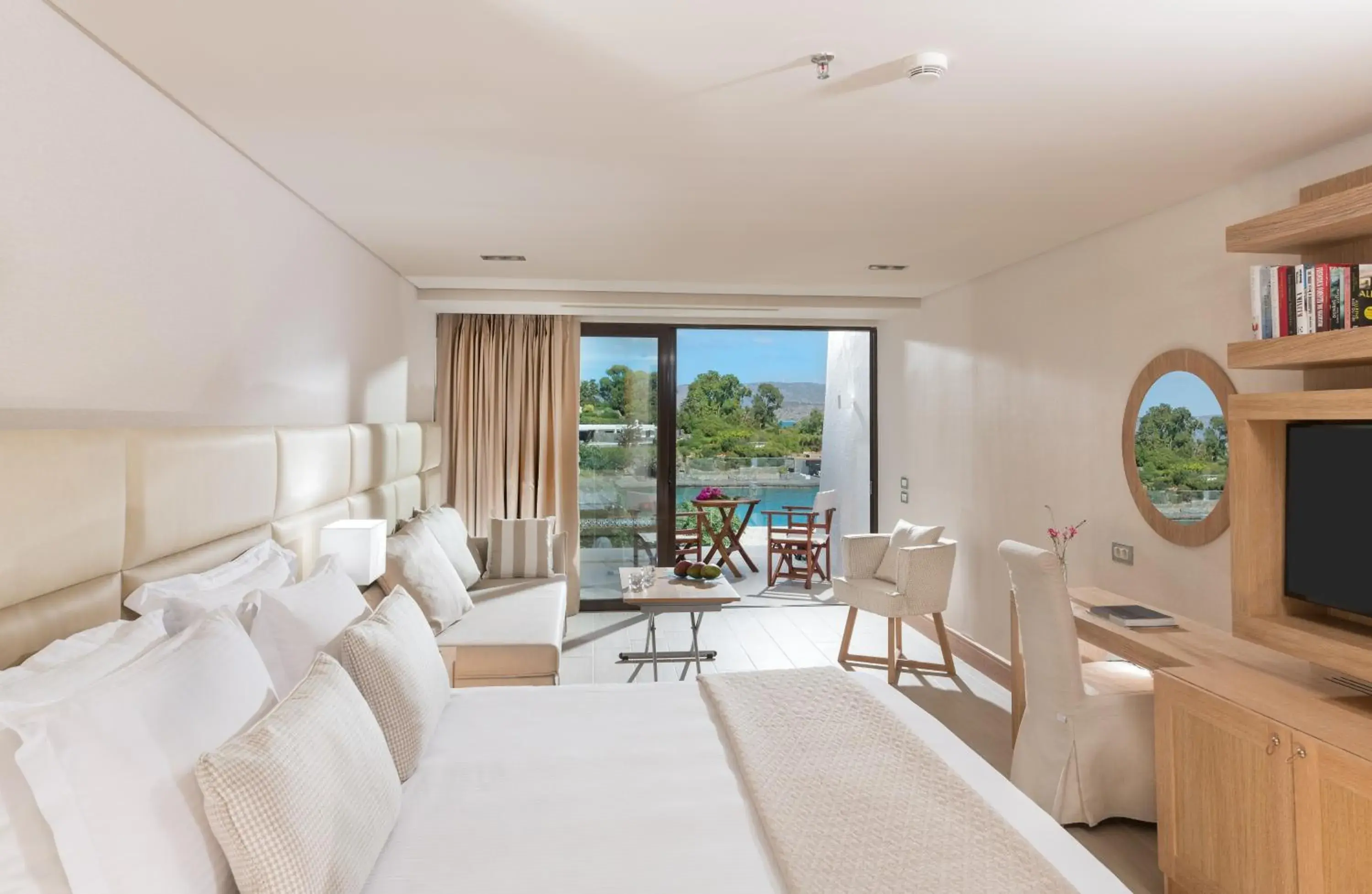 Photo of the whole room, Bed in Elounda Bay Palace, a Member of the Leading Hotels of the World Photo of the whole room, Bed in Elounda Bay Palace, a Member of the Leading Hotels of the World