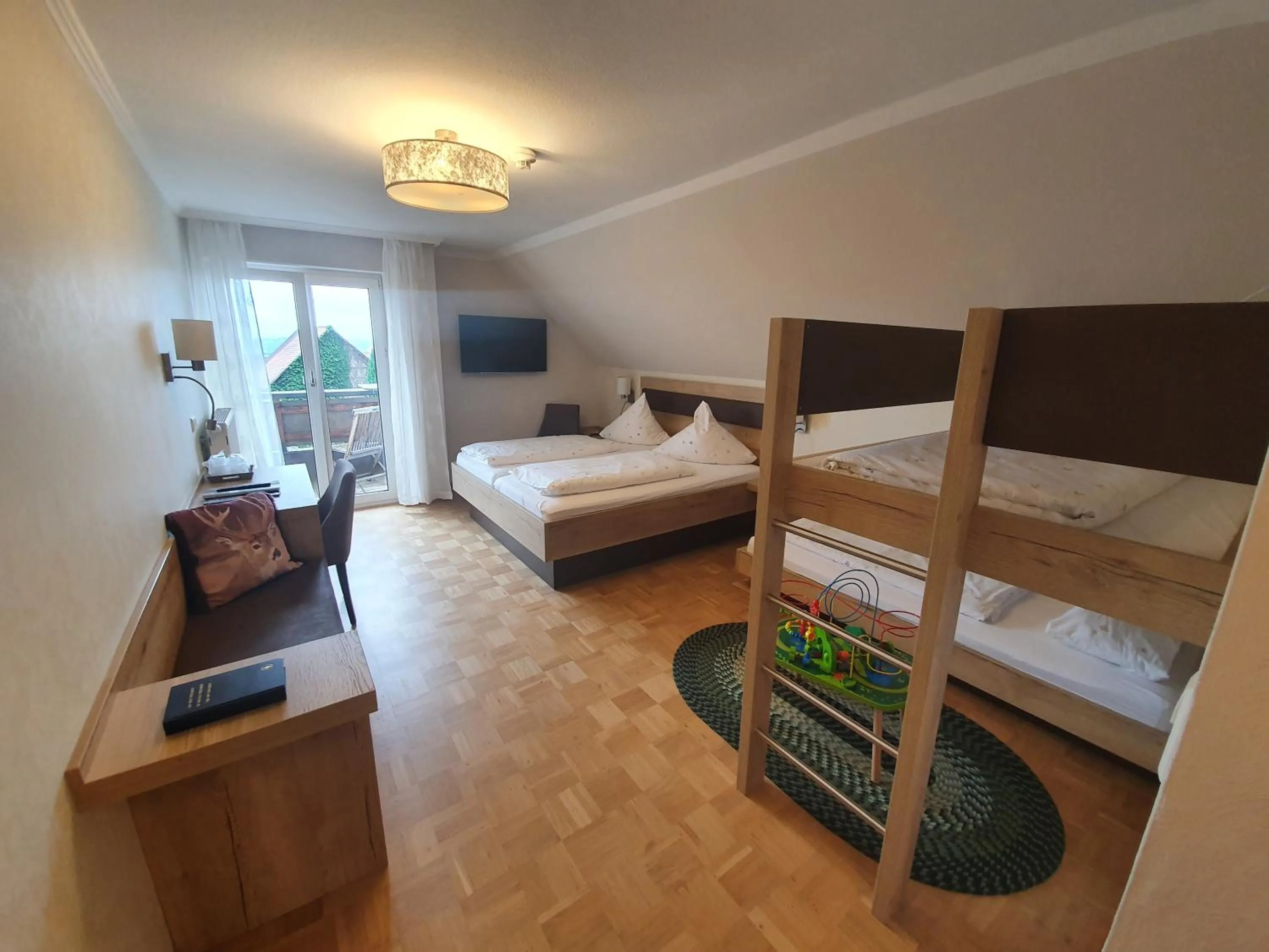 Photo of the whole room, Bed in Hotel & Restaurant "Am Obstgarten"