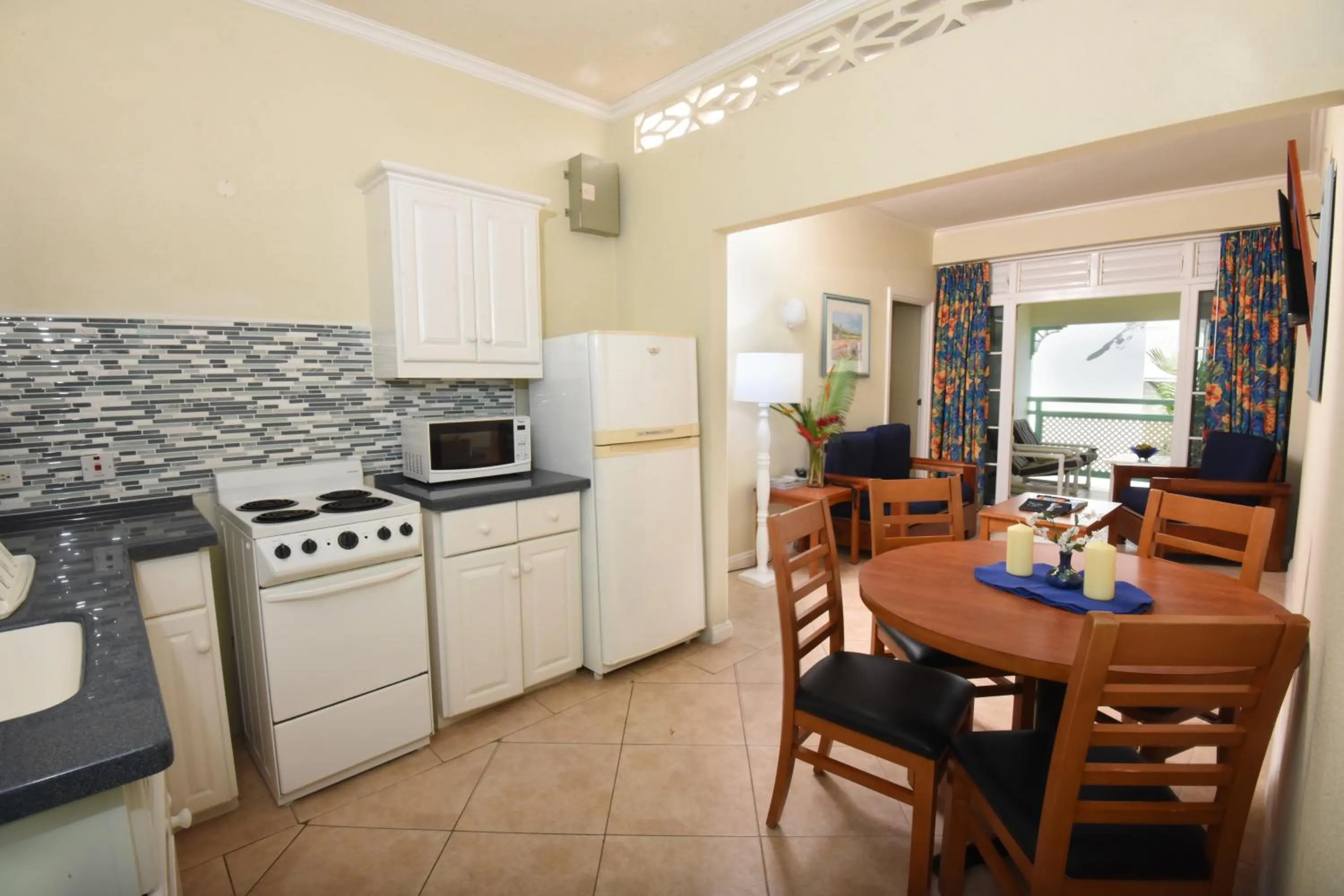Coffee/tea facilities in Blue Orchids Beach Hotel