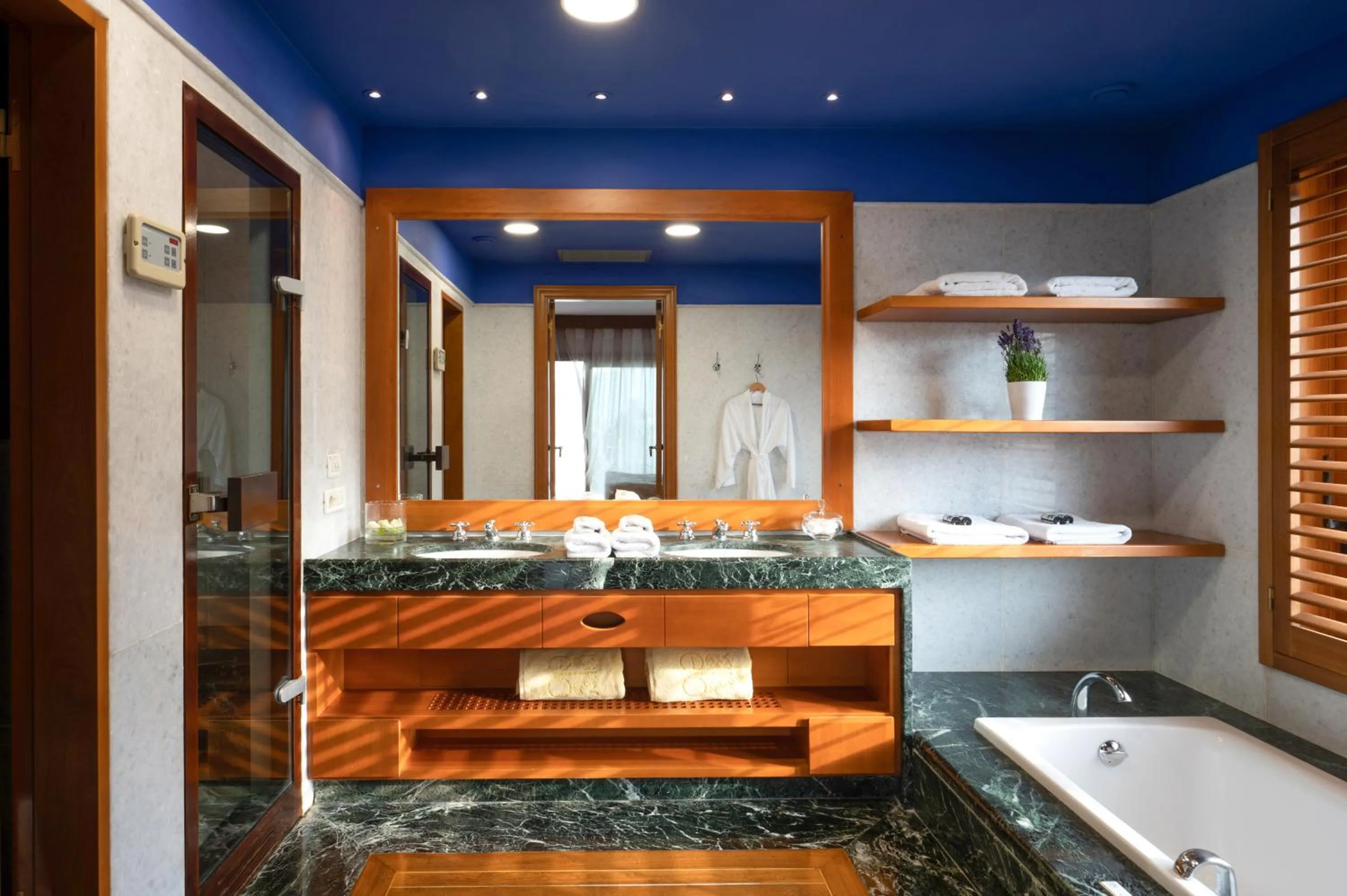 Bathroom in Elounda Beach Hotel & Villas, a Member of the Leading Hotels of the World