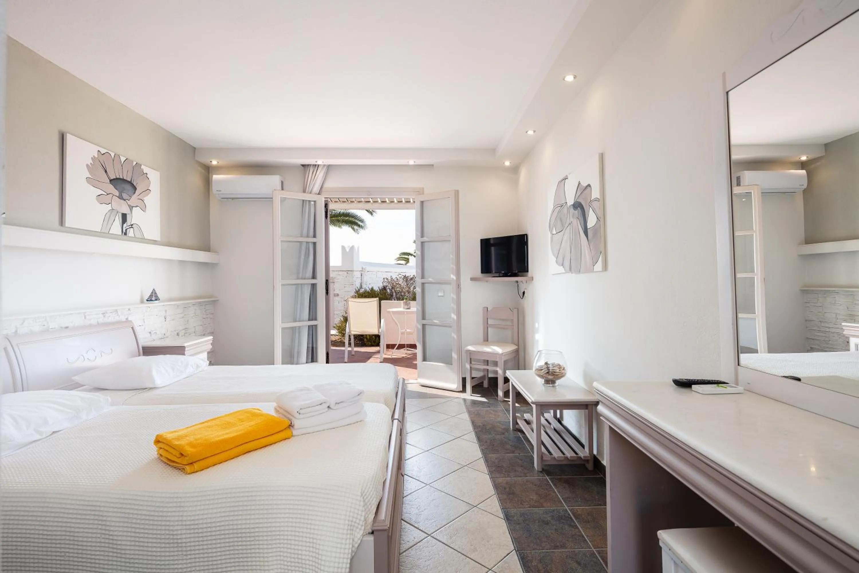 Bed in Kavuras Village Hotel & Suites