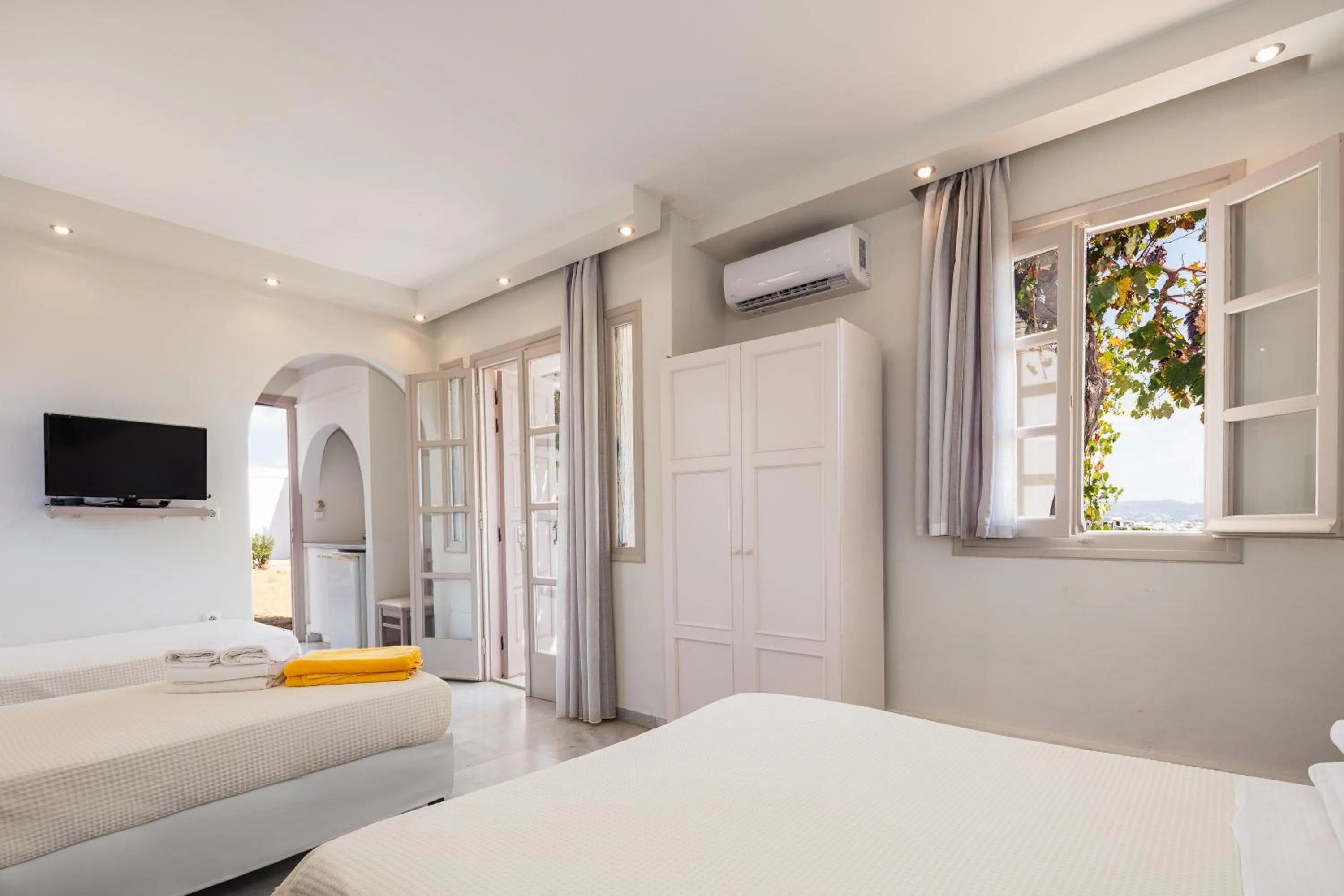 Bed in Kavuras Village Hotel & Suites