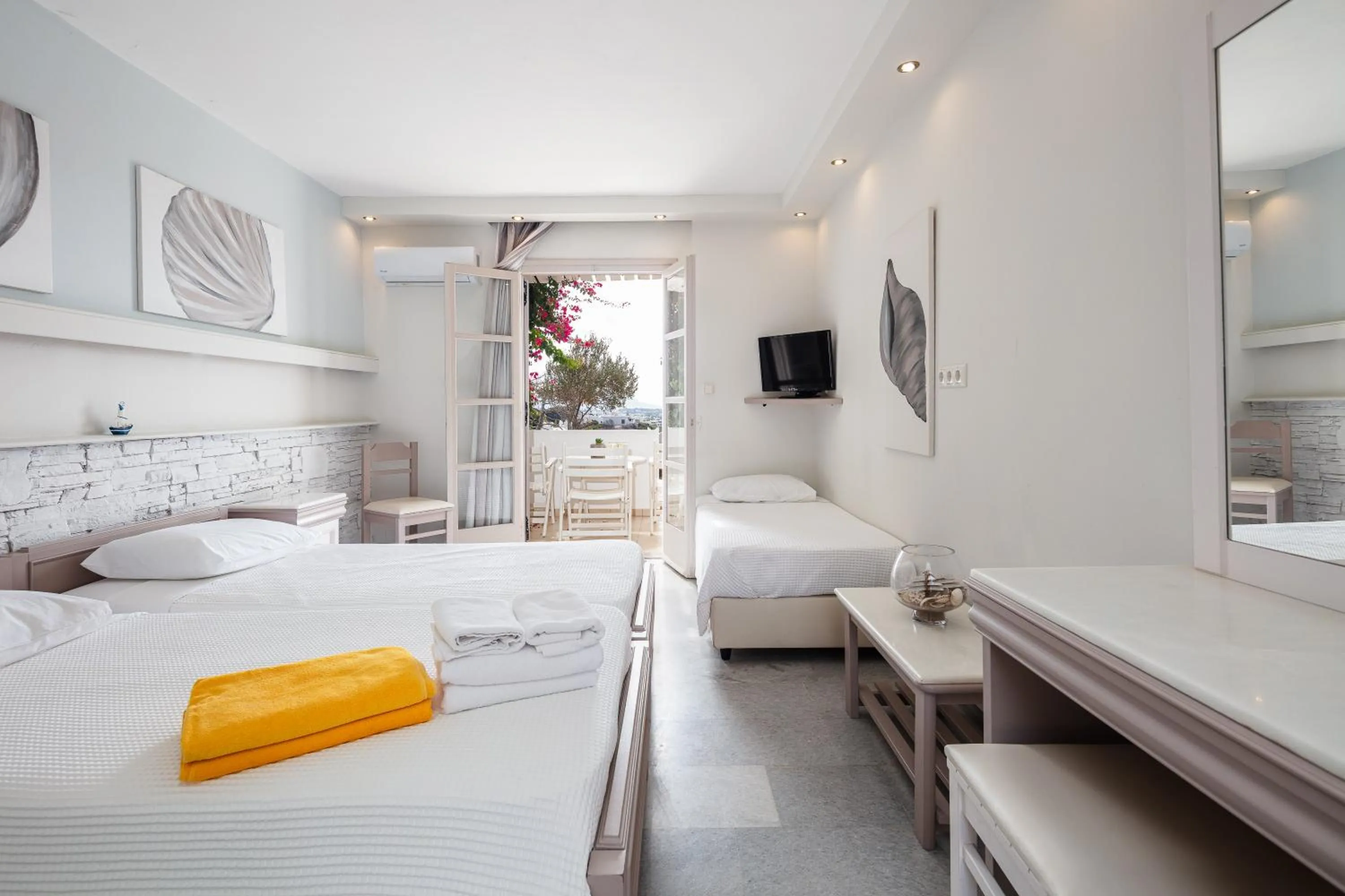 Bed in Kavuras Village Hotel & Suites