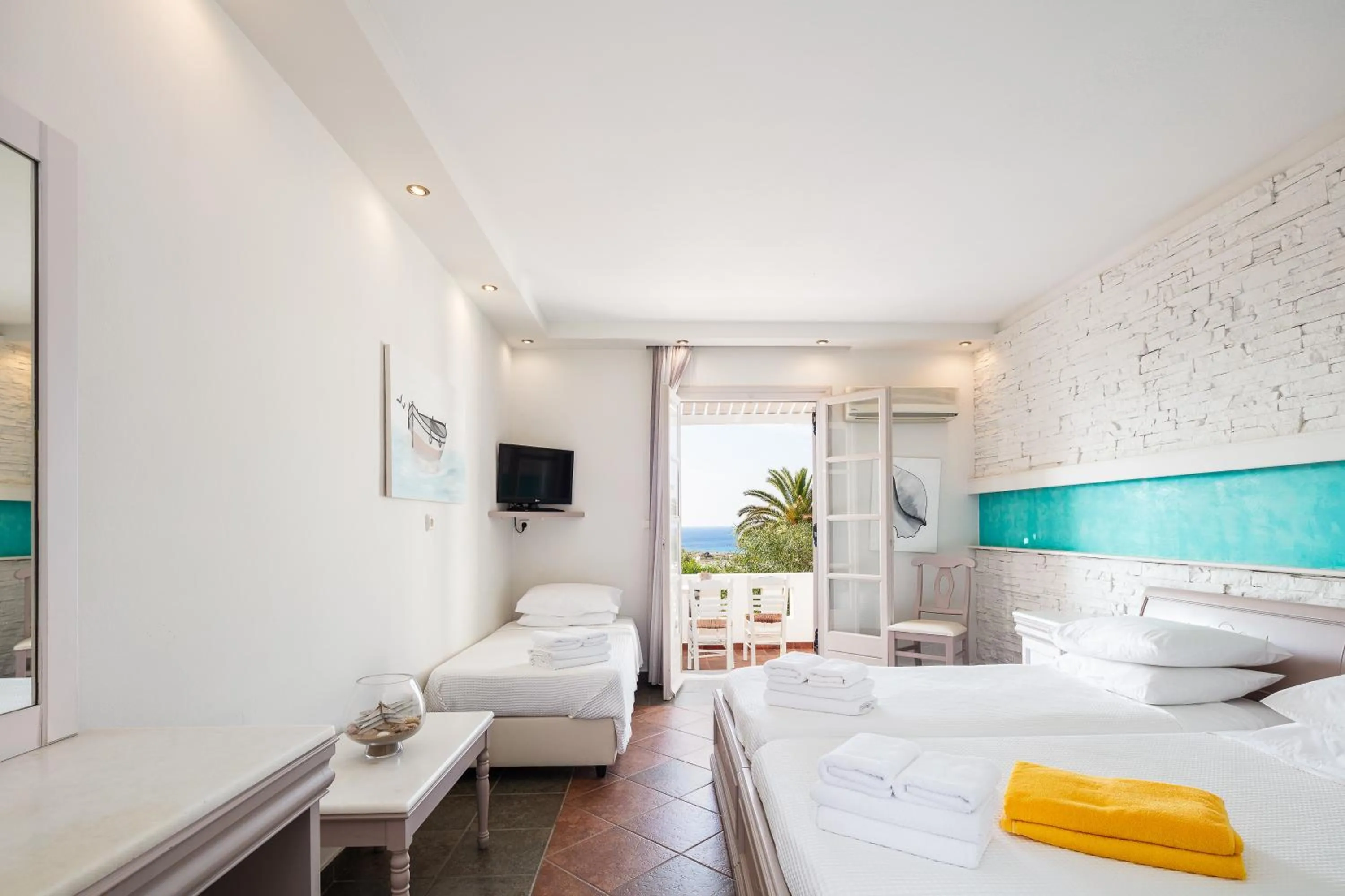 Bed in Kavuras Village Hotel & Suites