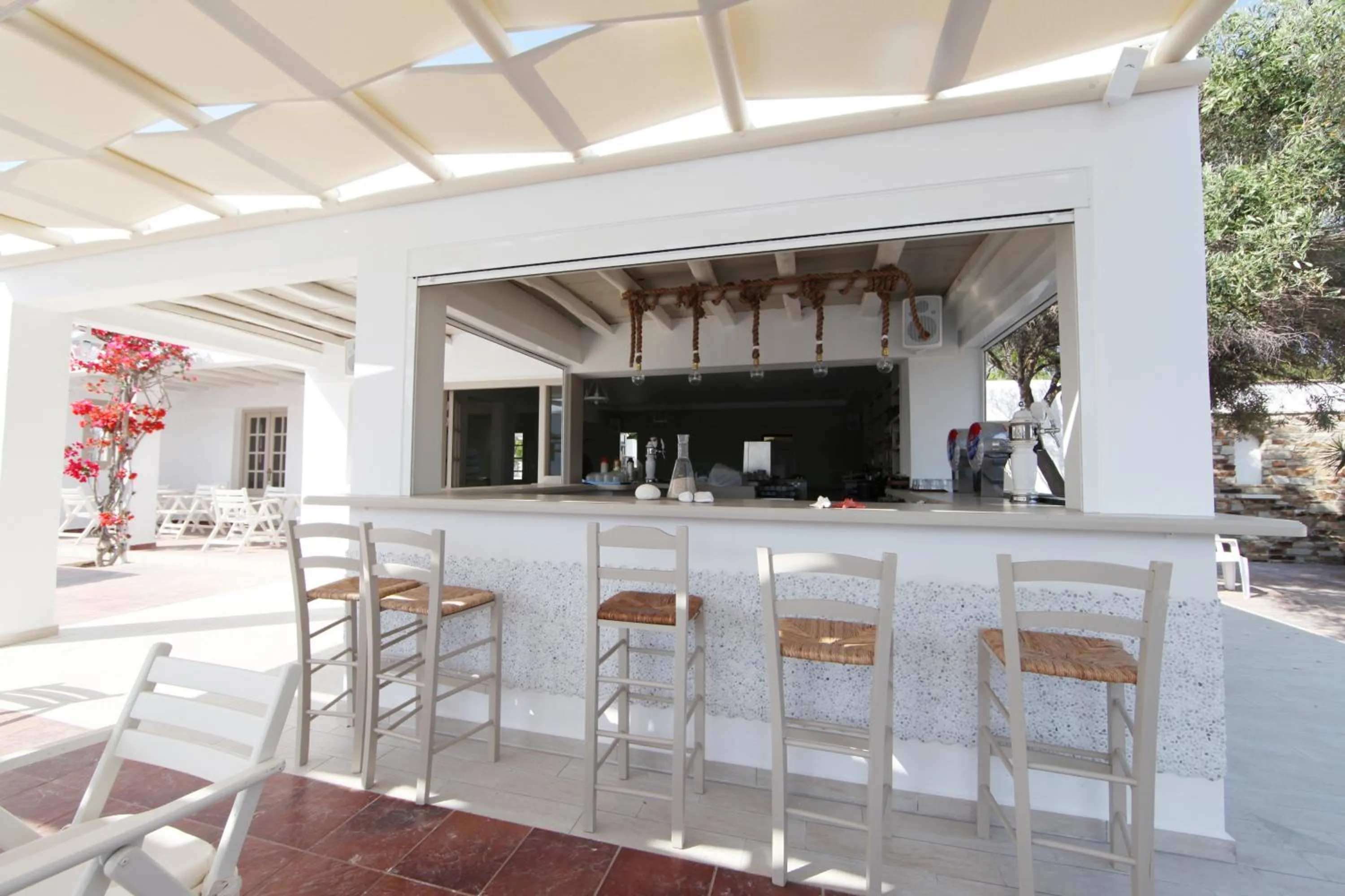 Food and drinks in Kavuras Village Hotel & Suites