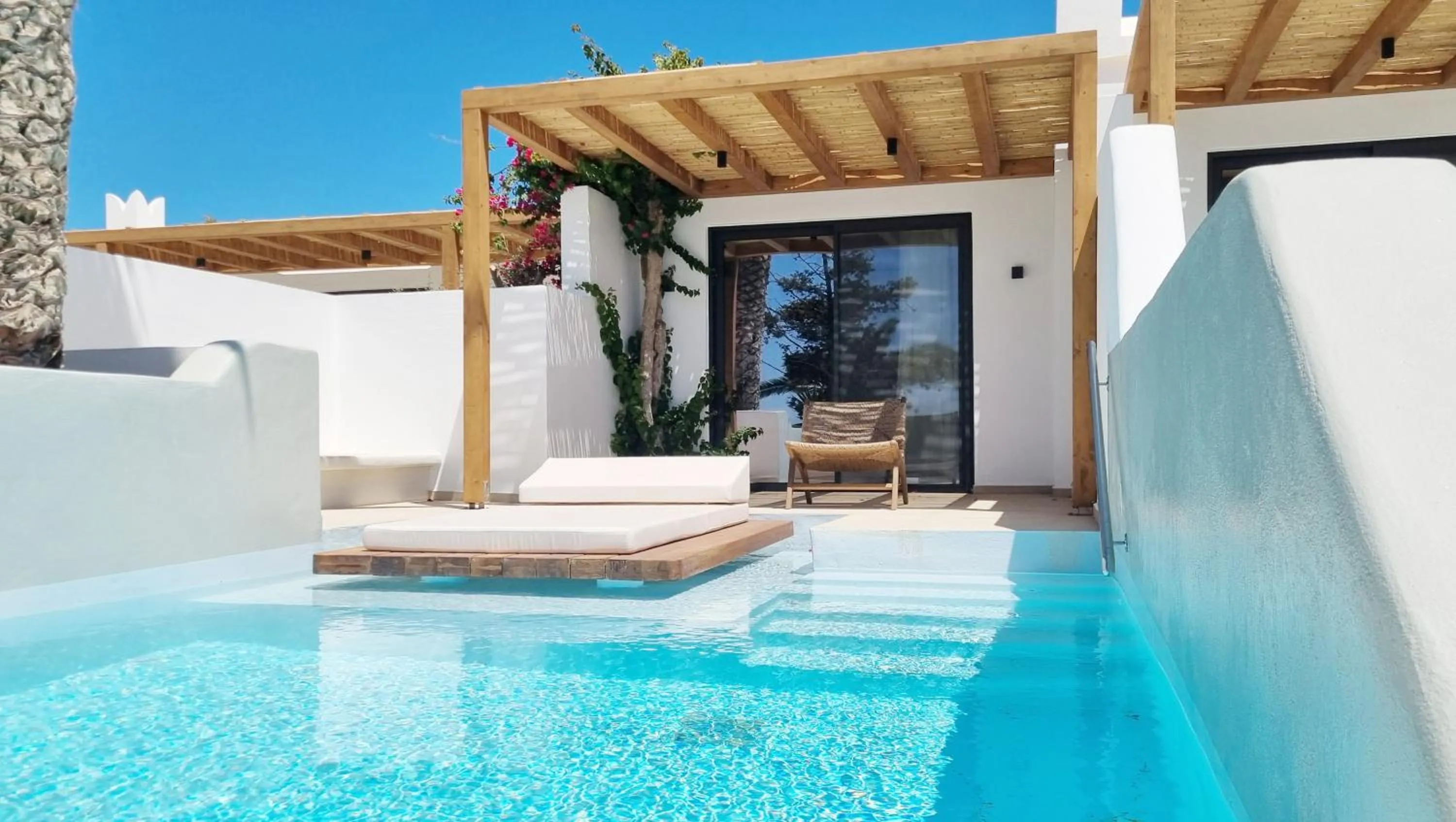 Swimming pool in Kavuras Village Hotel & Suites