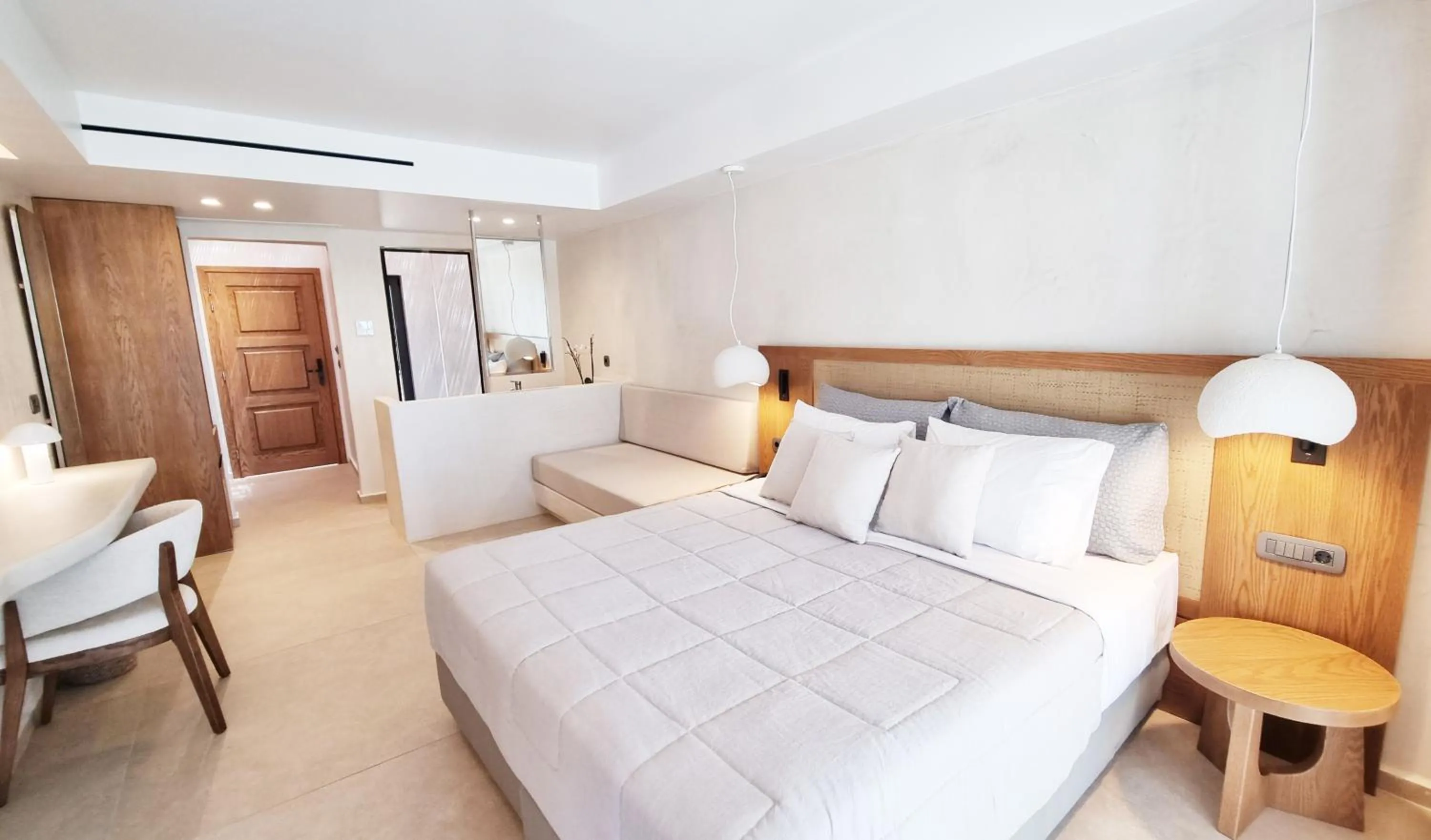 Bedroom, Bed in Kavuras Village Hotel & Suites