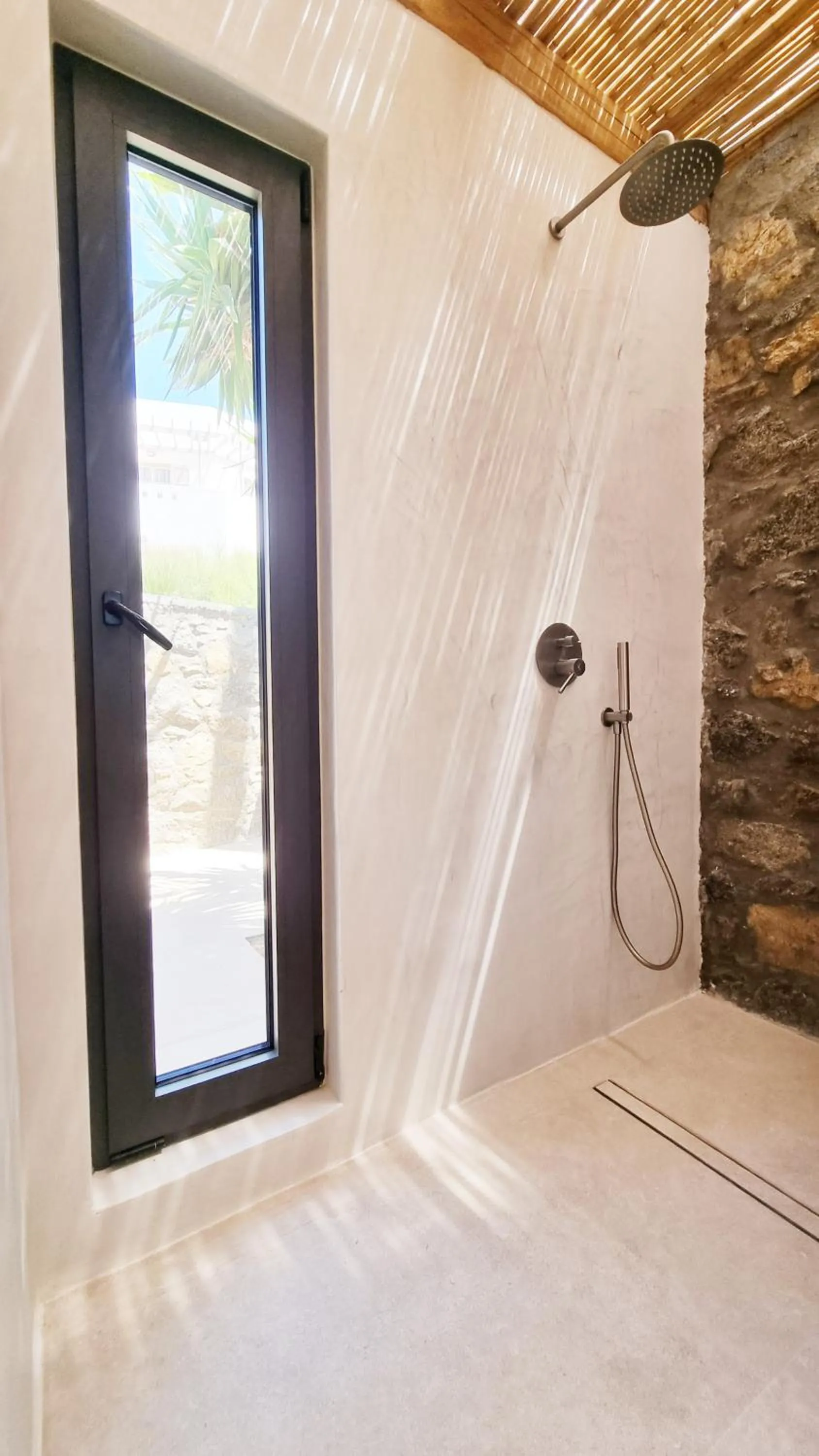 Shower in Kavuras Village Hotel & Suites