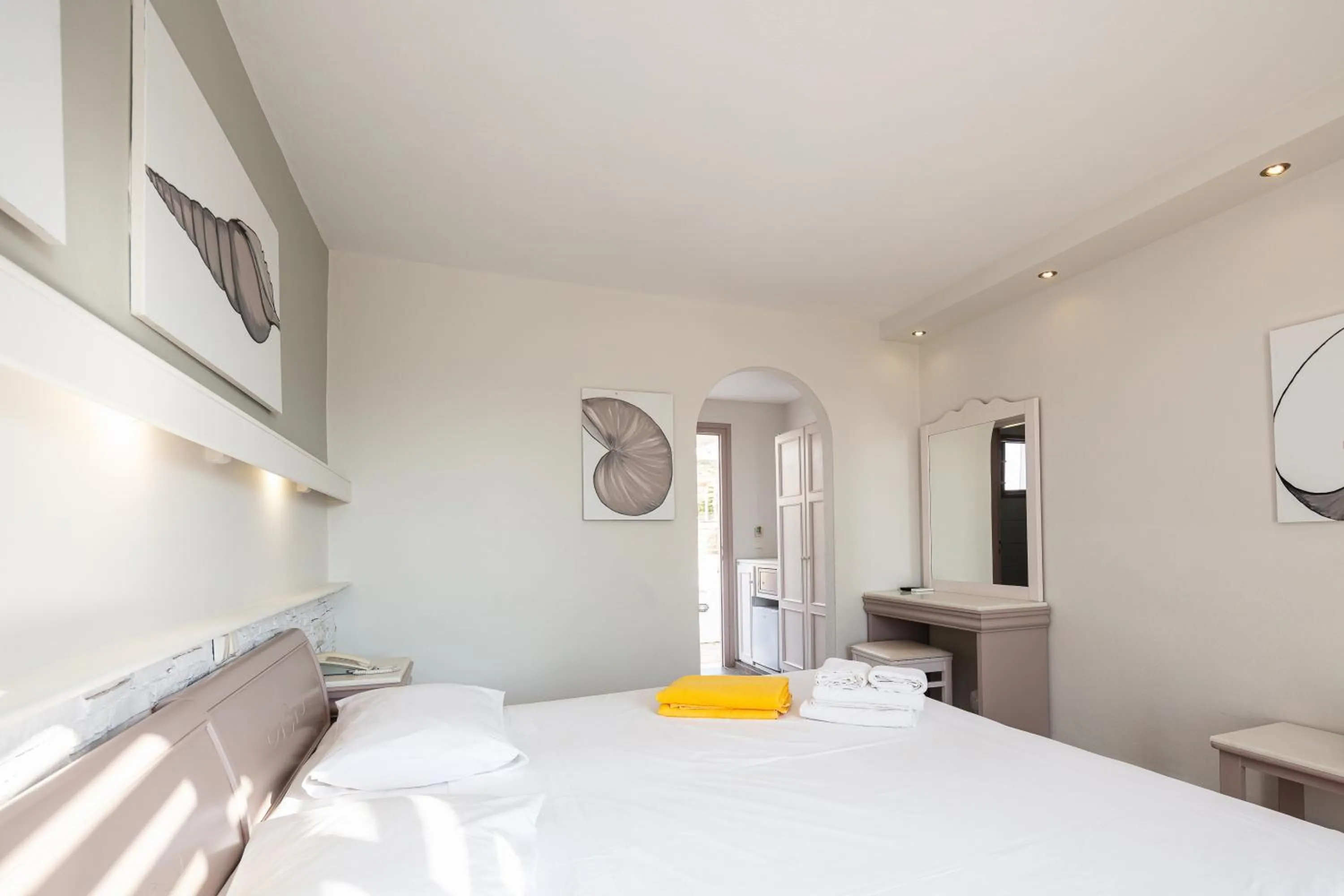 Bed in Kavuras Village Hotel & Suites