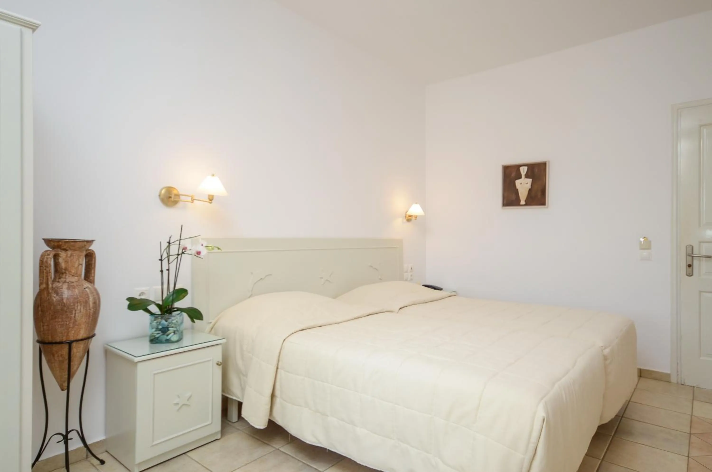 Bed in Astir Of Naxos