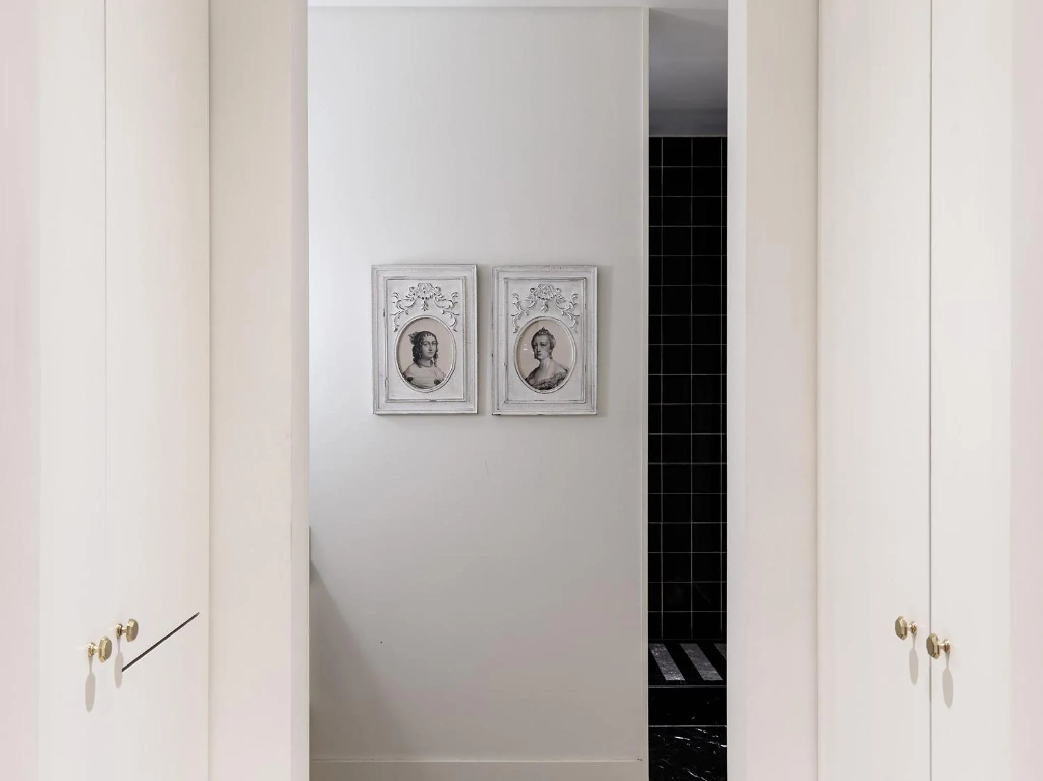 wardrobe in Dear Lisbon - Palace Chiado Suites