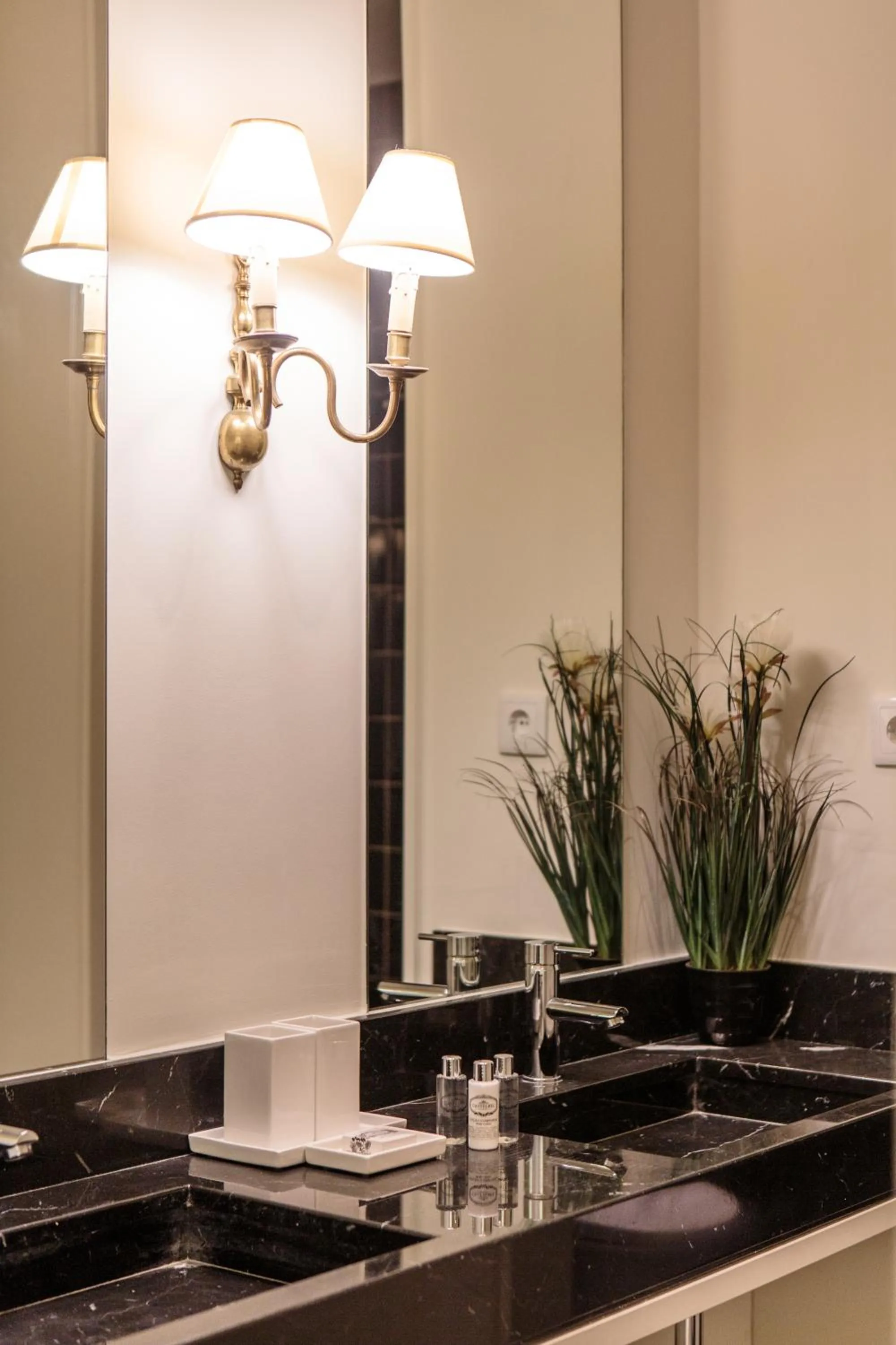 Toilet in Dear Lisbon - Palace Chiado Suites