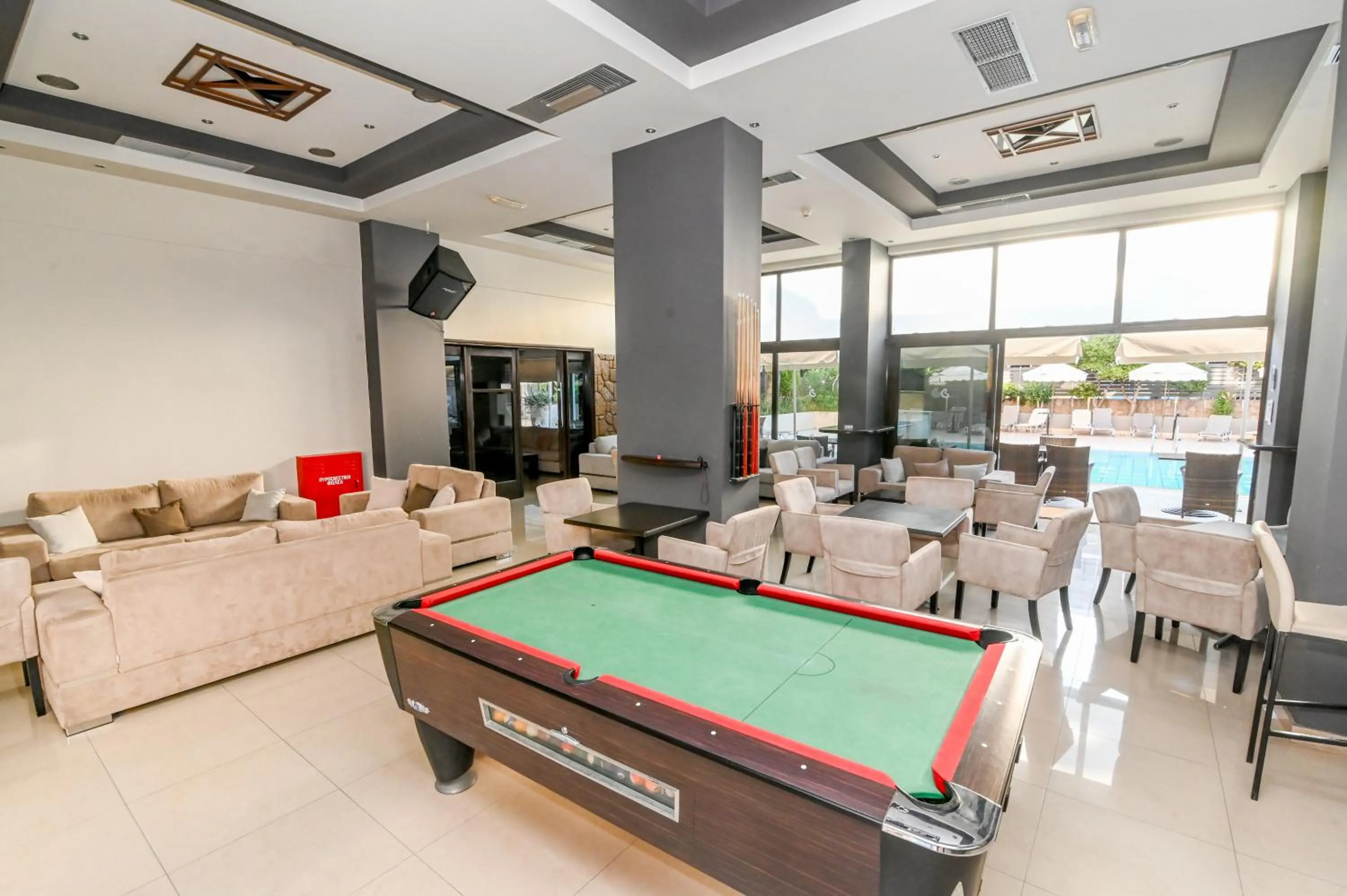 Saint Constantine Hotel