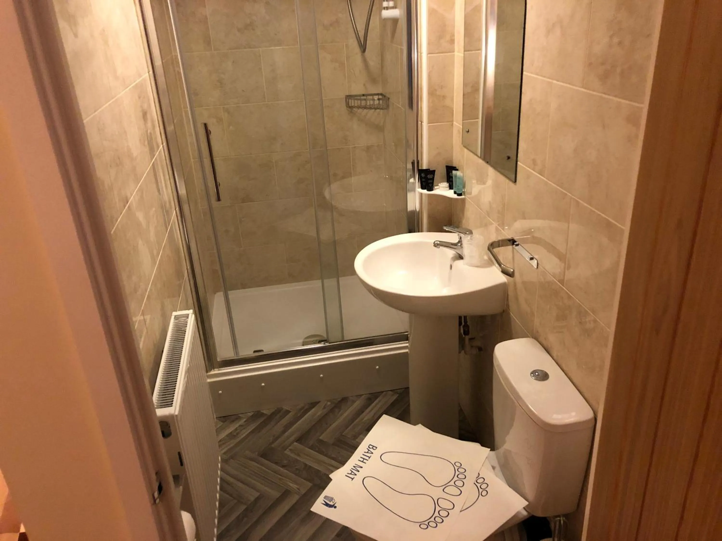 Shower in White Horse Tavern