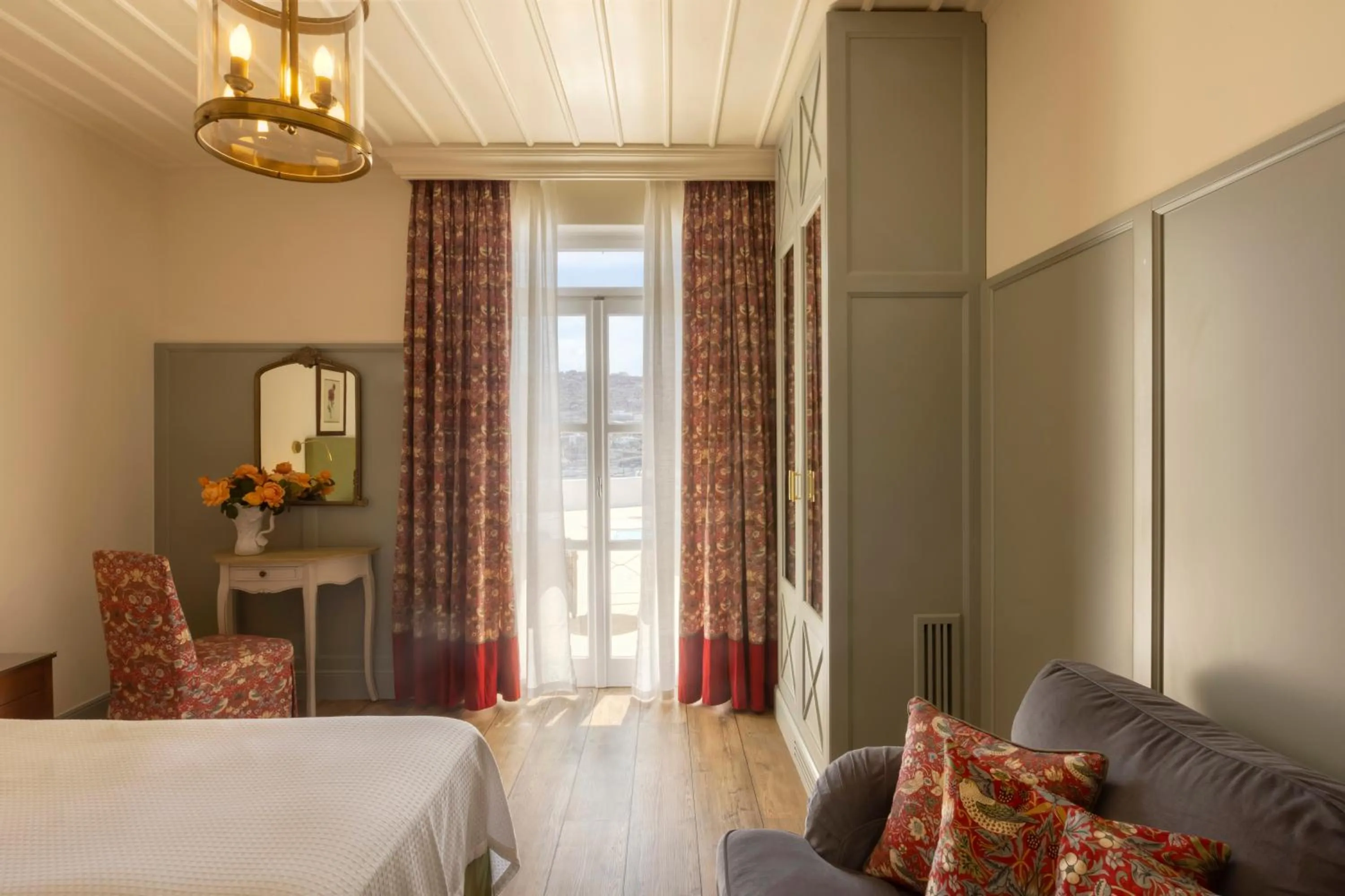 Bedroom, Bed in Dorion Hotel