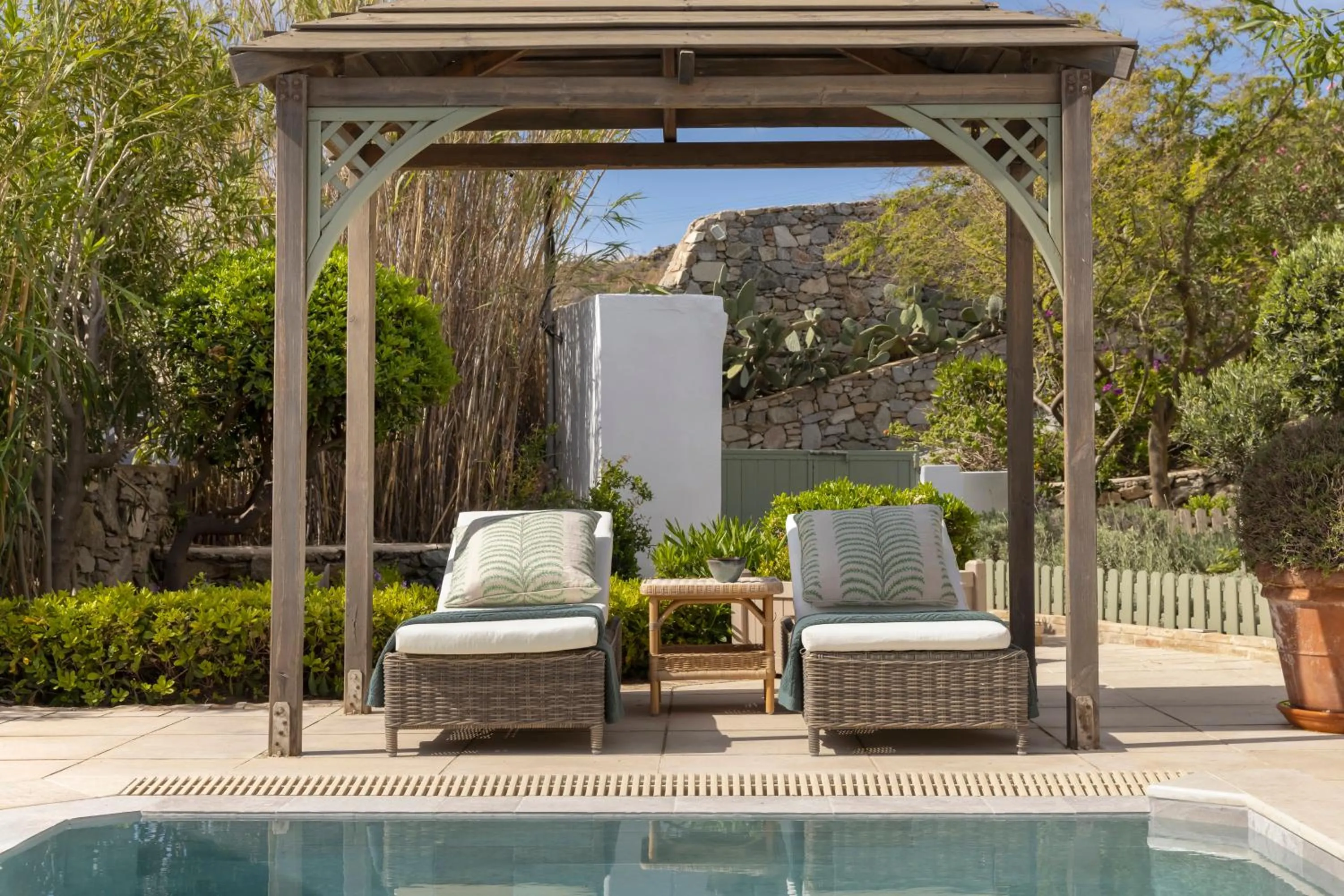 Swimming pool in Dorion Hotel