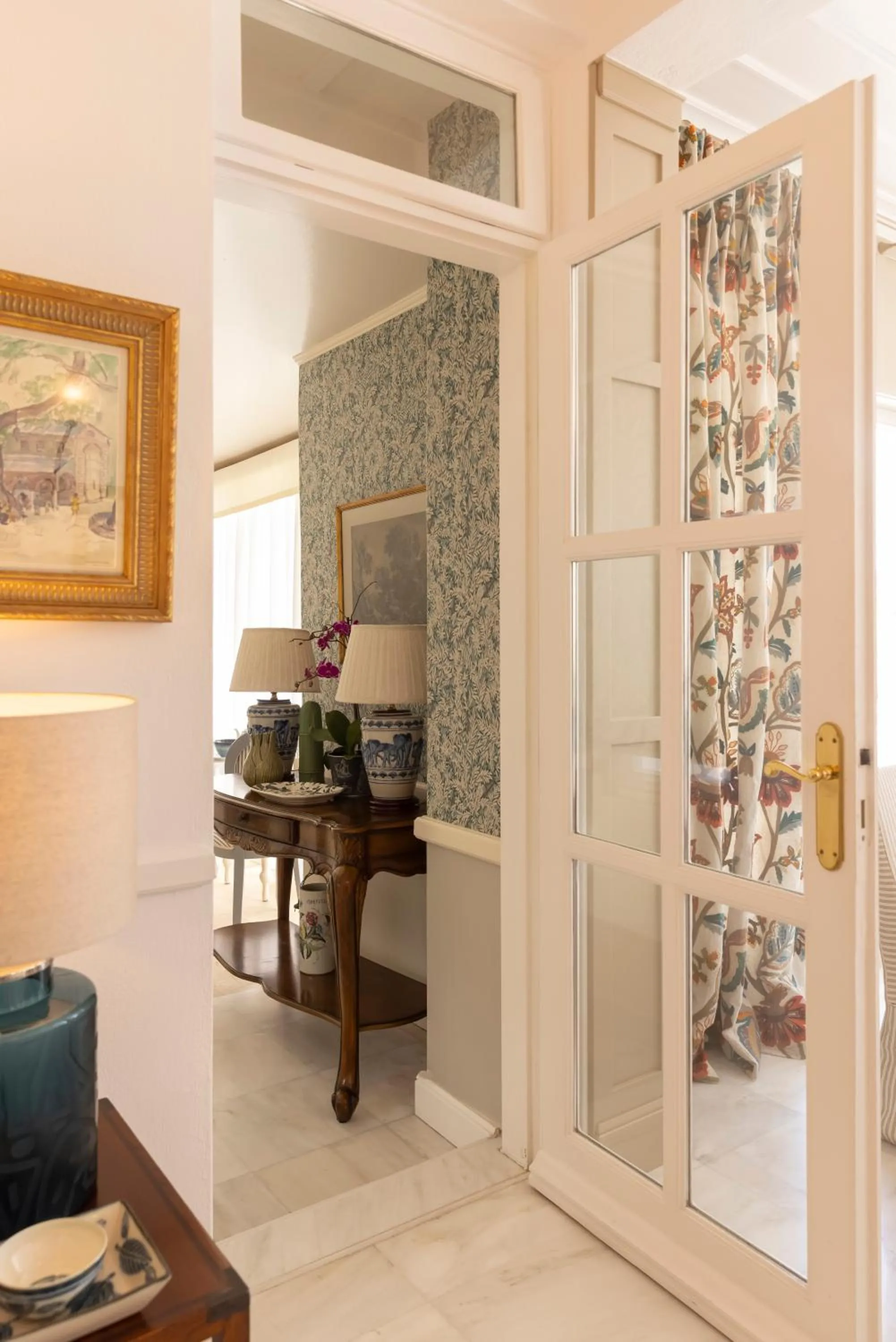 Living room in Dorion Hotel