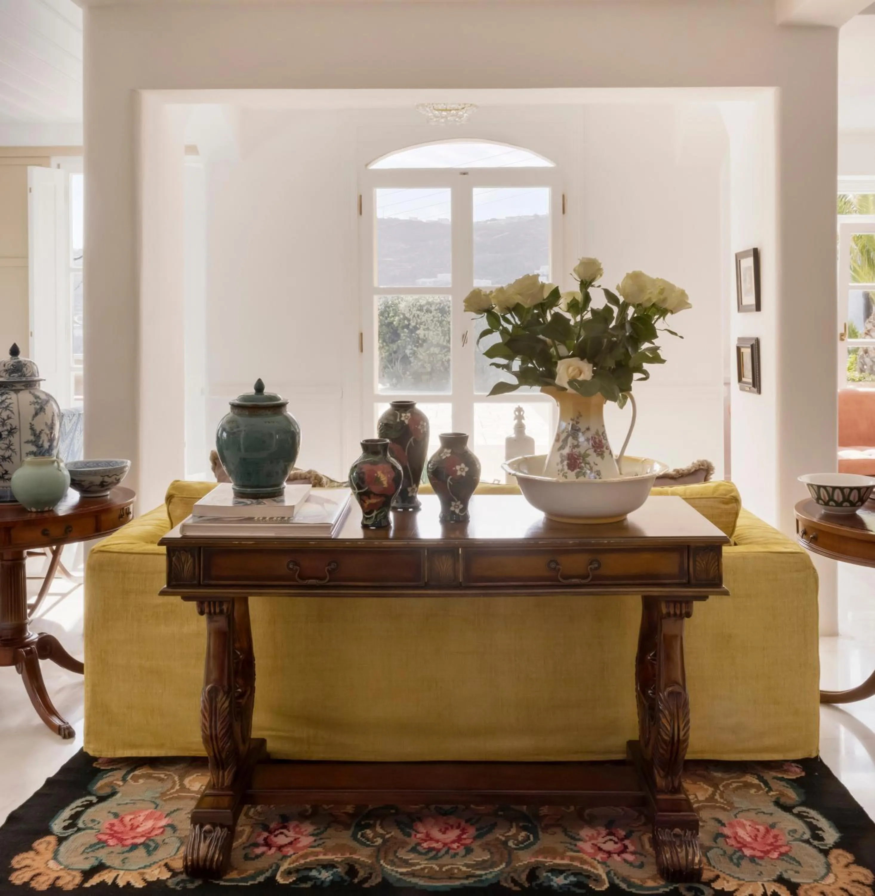 Living room in Dorion Hotel