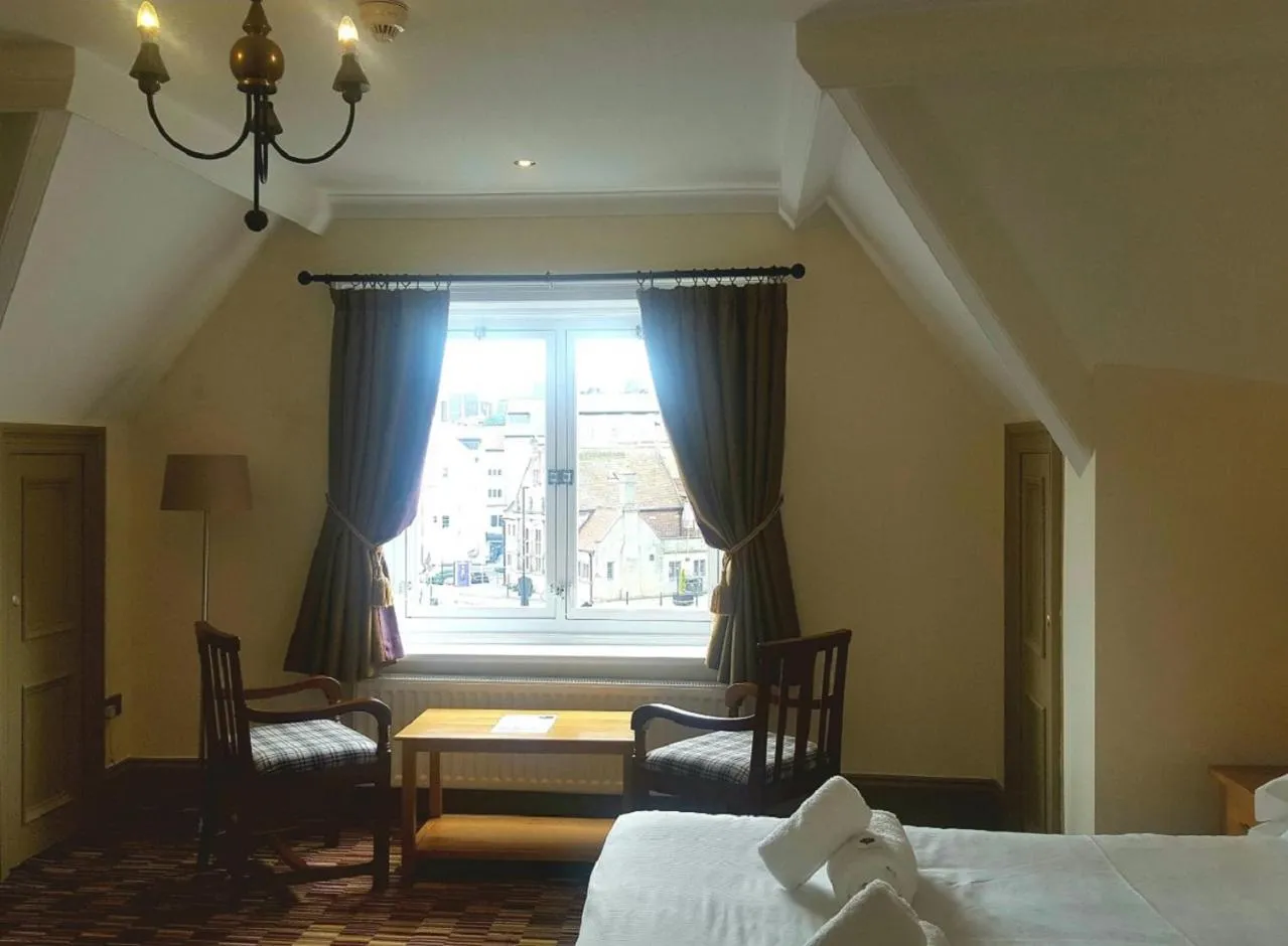 Bedroom, Bed in The Dolphin Hotel