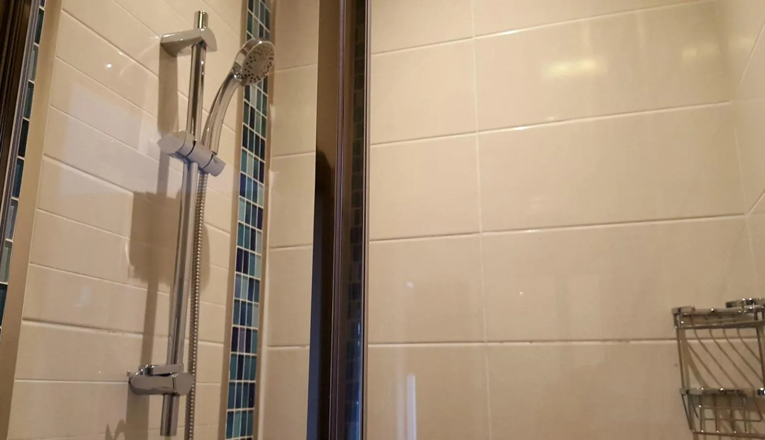 Bathroom in The Dolphin Hotel