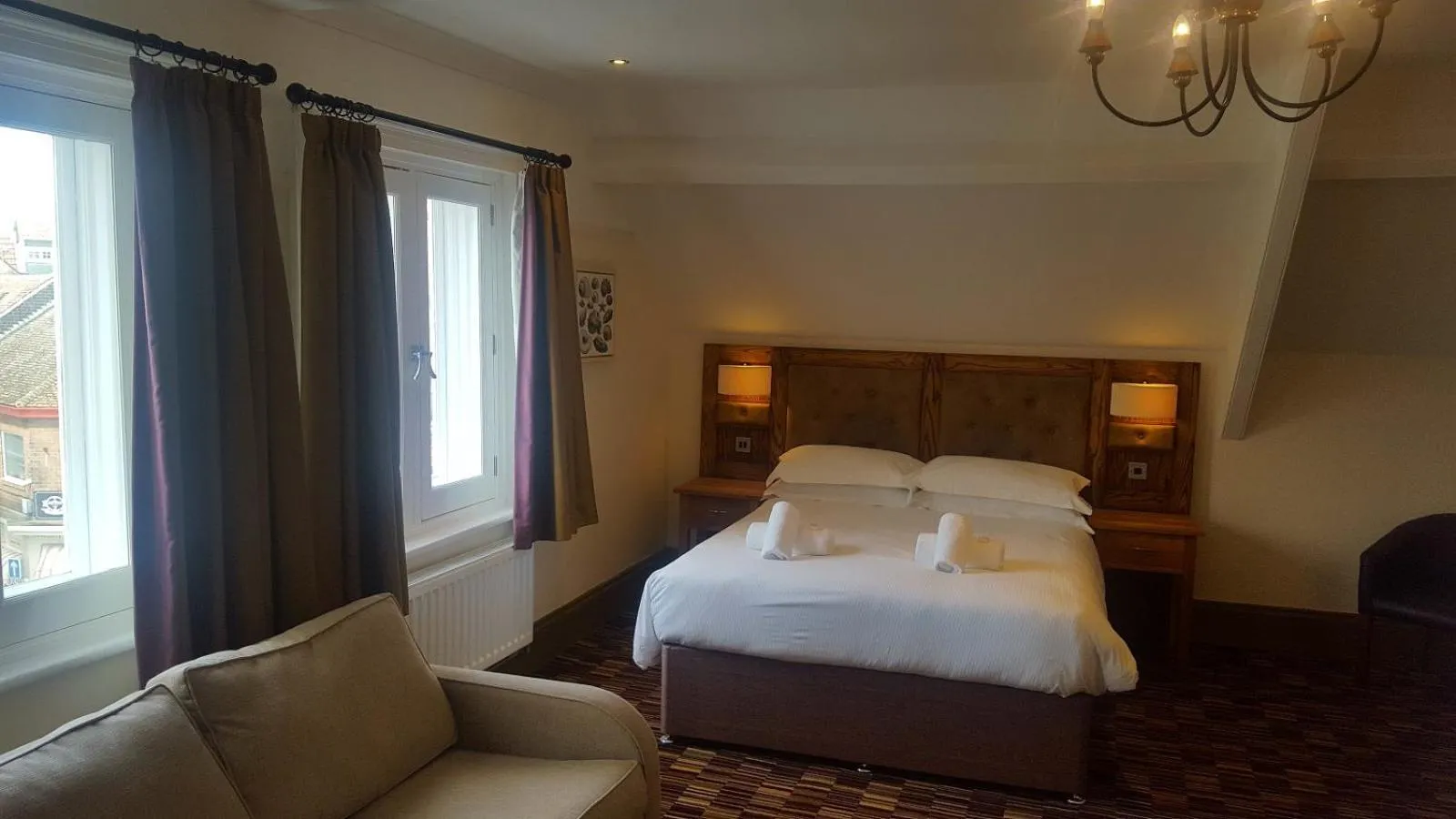 Bedroom, Bed in The Dolphin Hotel