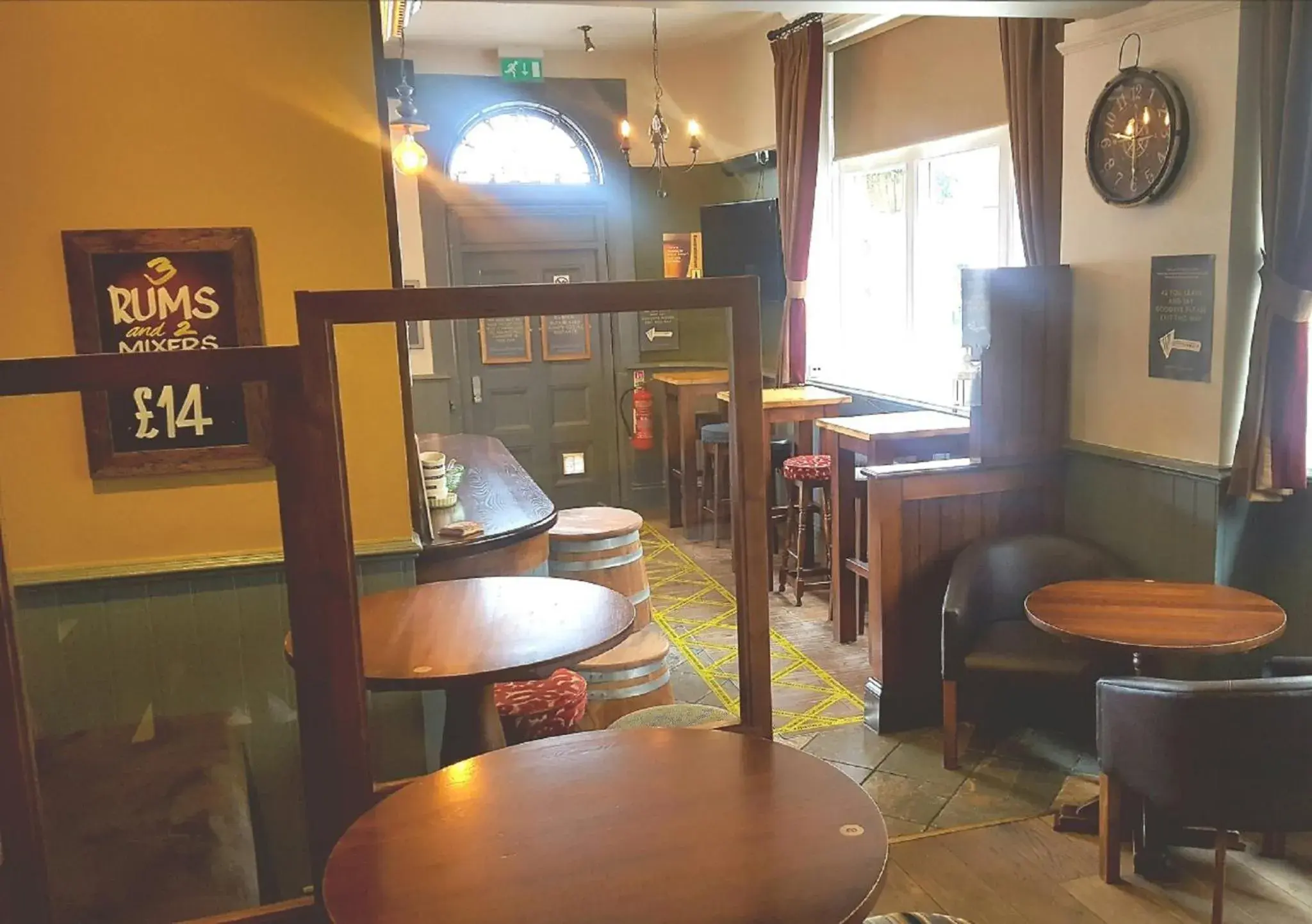 Lounge or bar in The Dolphin Hotel Lounge or bar in The Dolphin Hotel