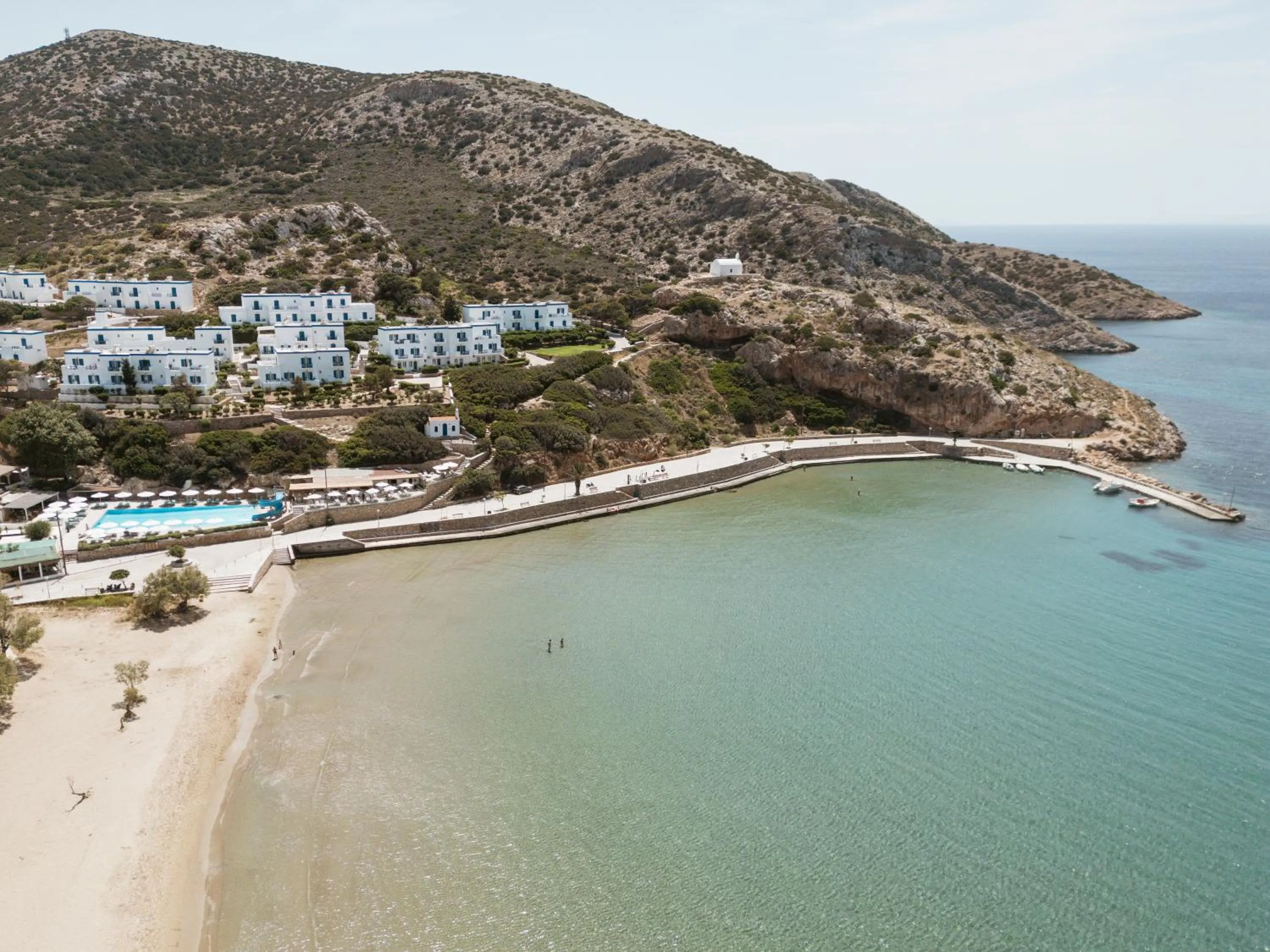 Beach in Dolphin Bay Seaside Resort & Suites