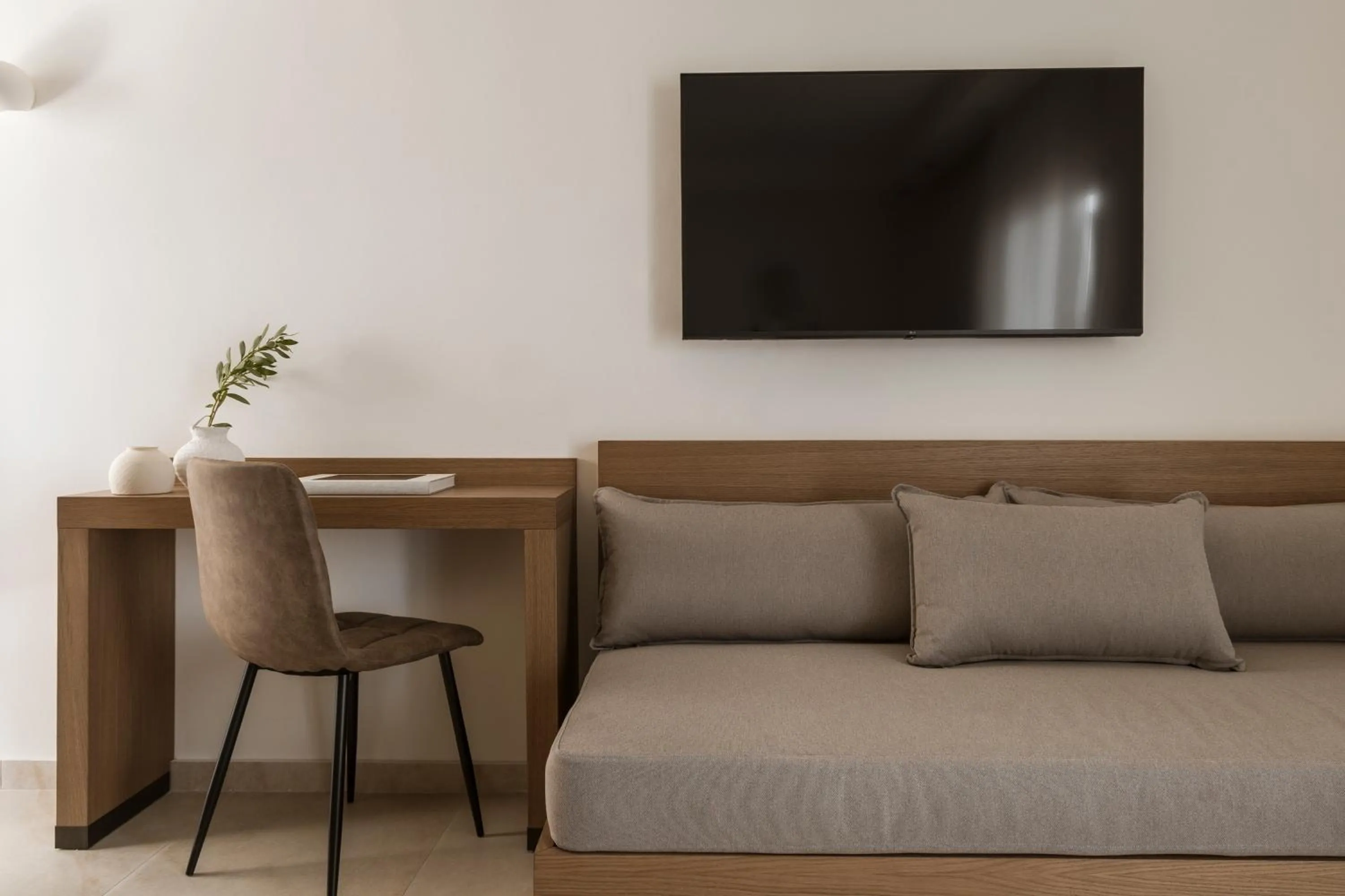 Seating area in Dolphin Bay Seaside Resort & Suites