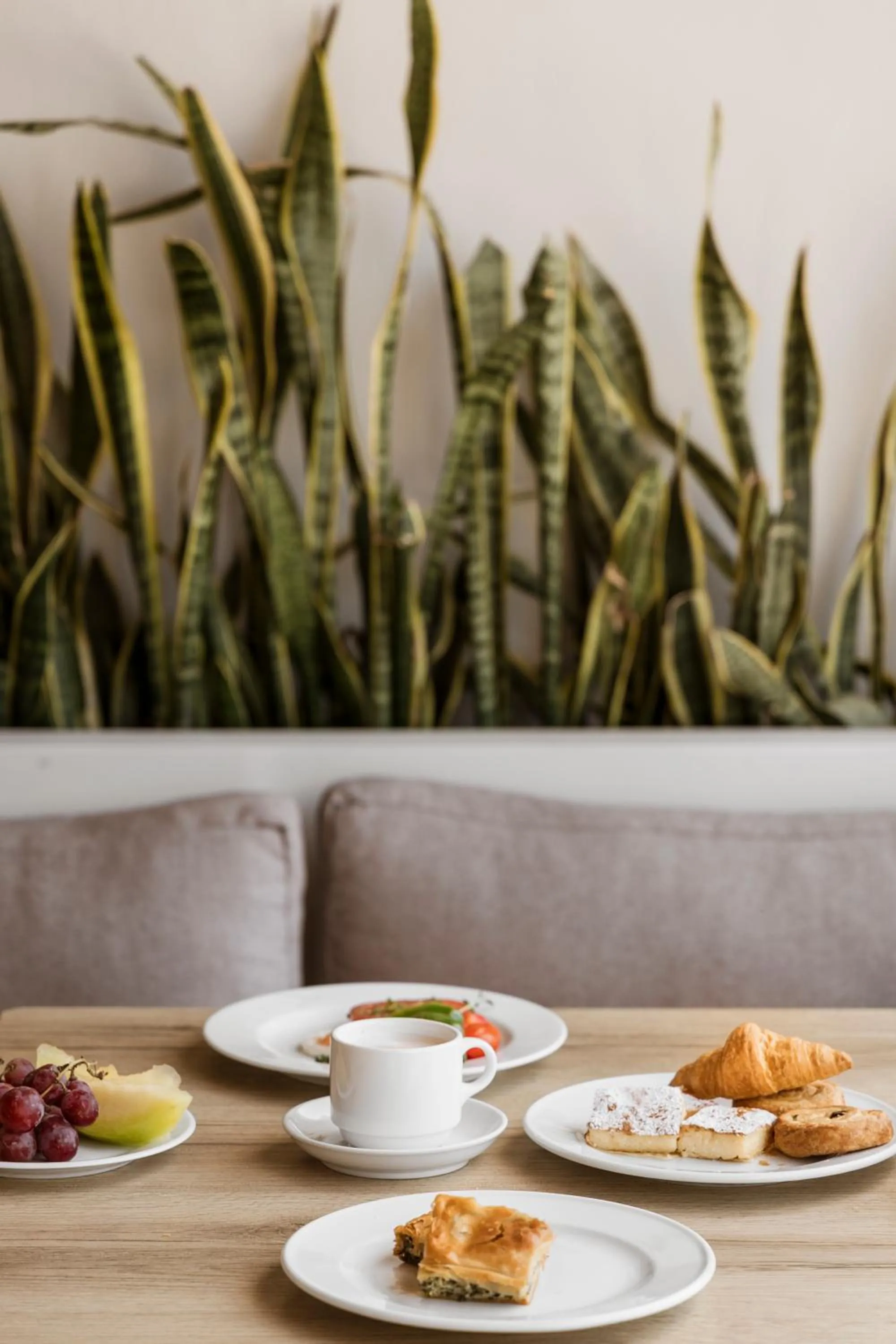 Restaurant/places to eat in Dolphin Bay Seaside Resort & Suites