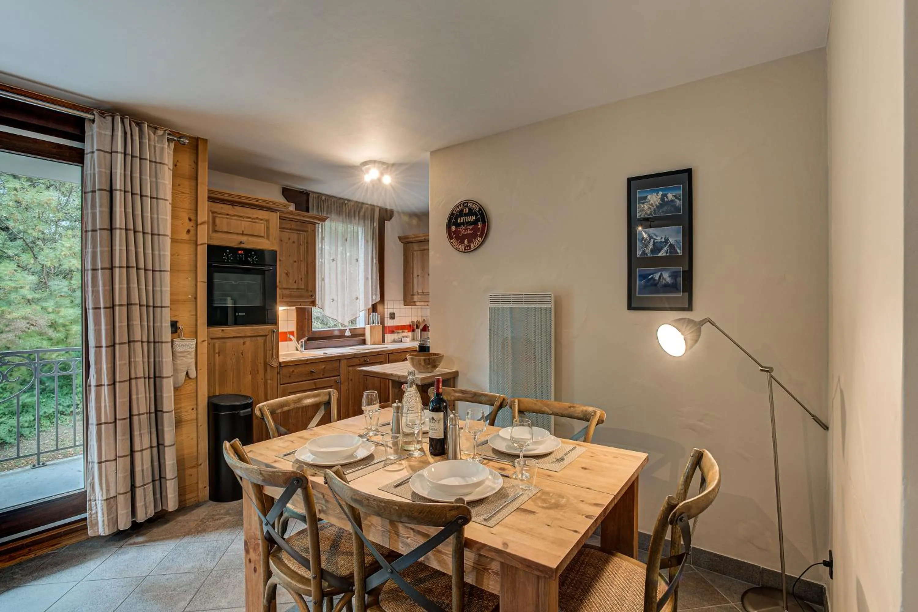 Apartment Staddon, Alpes Agency, Central Chamonix, Sleeps 4-6